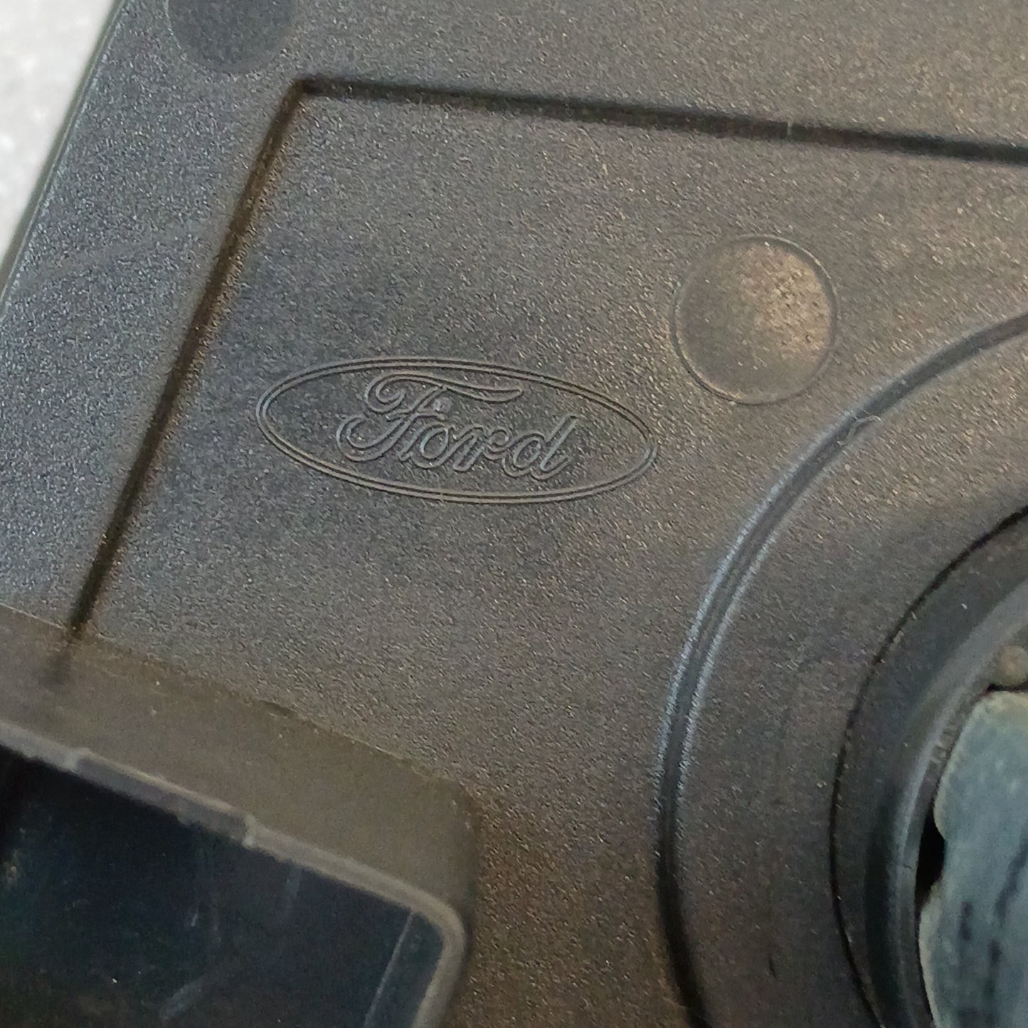 08-16 Dash 12 Volt Power Port w/ Bezel (Used) OEM Ford F250 F350 Super Duty