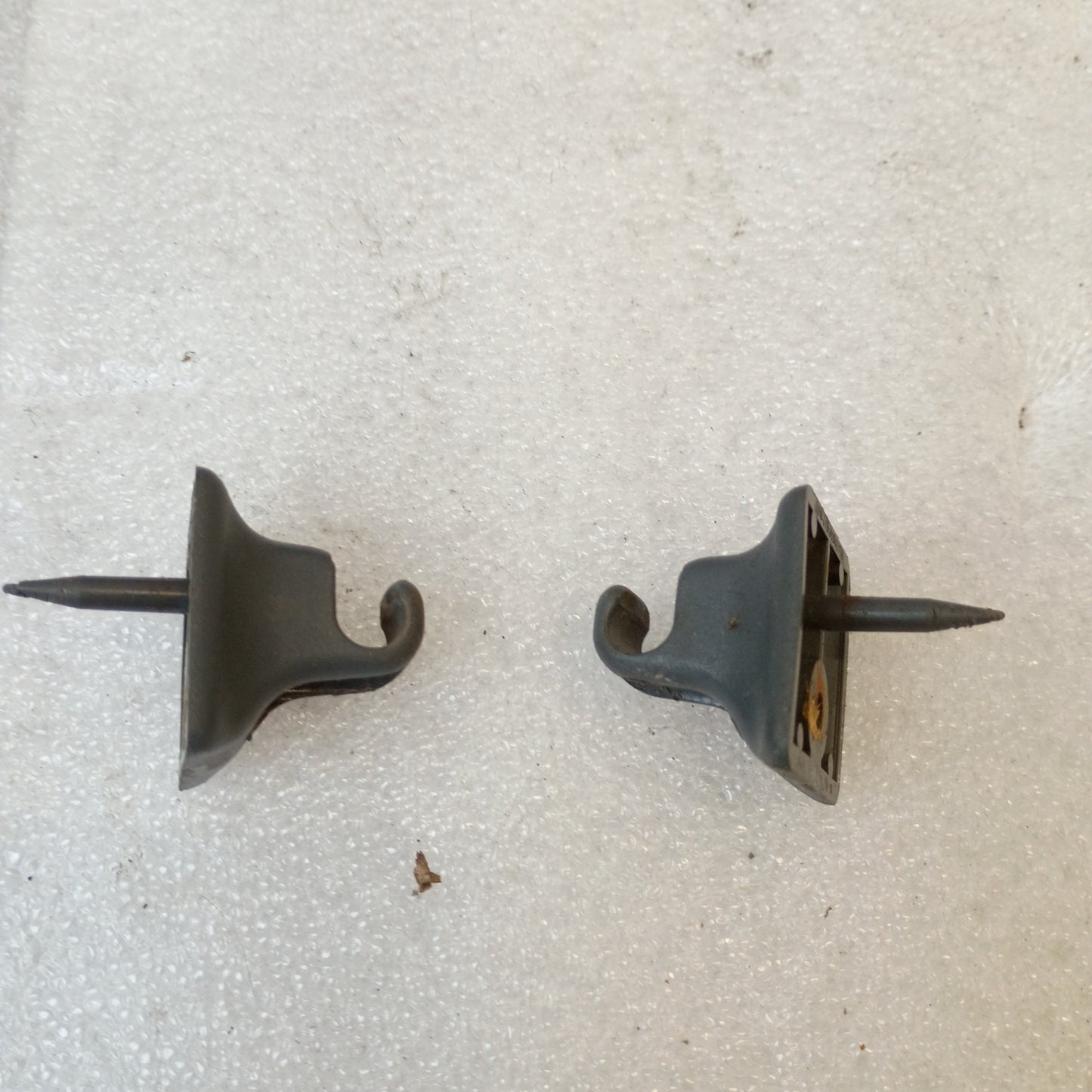 87-91 Dark Gray Vinyl Sun Visors Pair (Used) F150 F250 F350 Bronco OEM