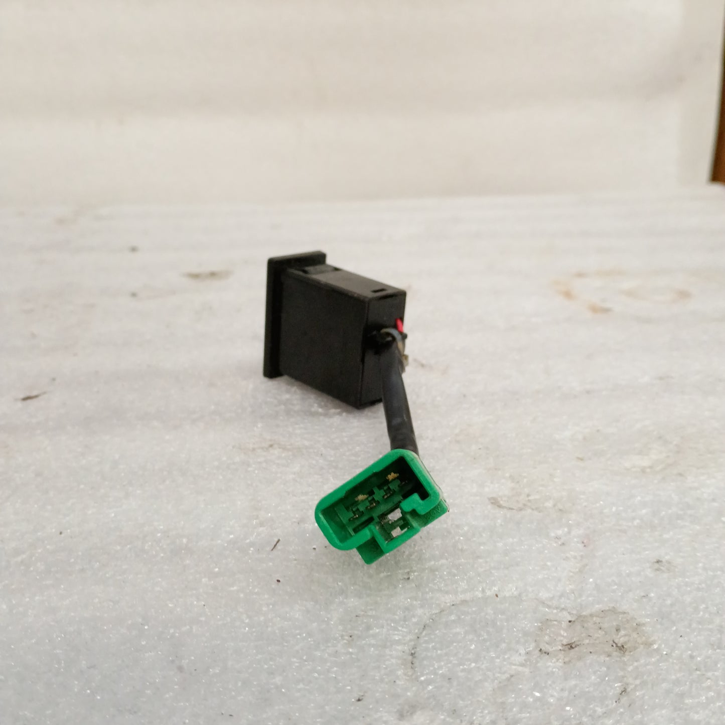 84-91 4Runner Rear Window Lock Switch (Used) Toyota OEM Genuine SR5
