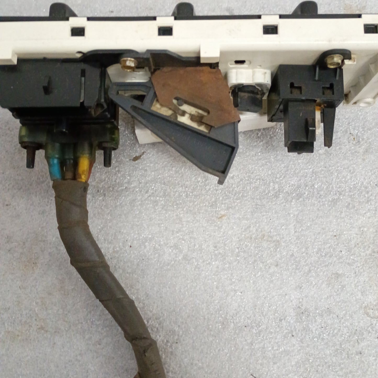 92-95 Heater / HVAC Control with AC (Used) Ford F150 F250 F350 Bronco