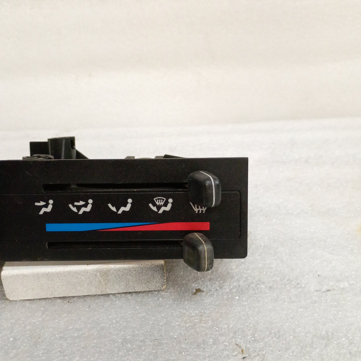 89-95 Heater Climate Control AC Switch (Used) Toyota 4Runner Pickup OEM