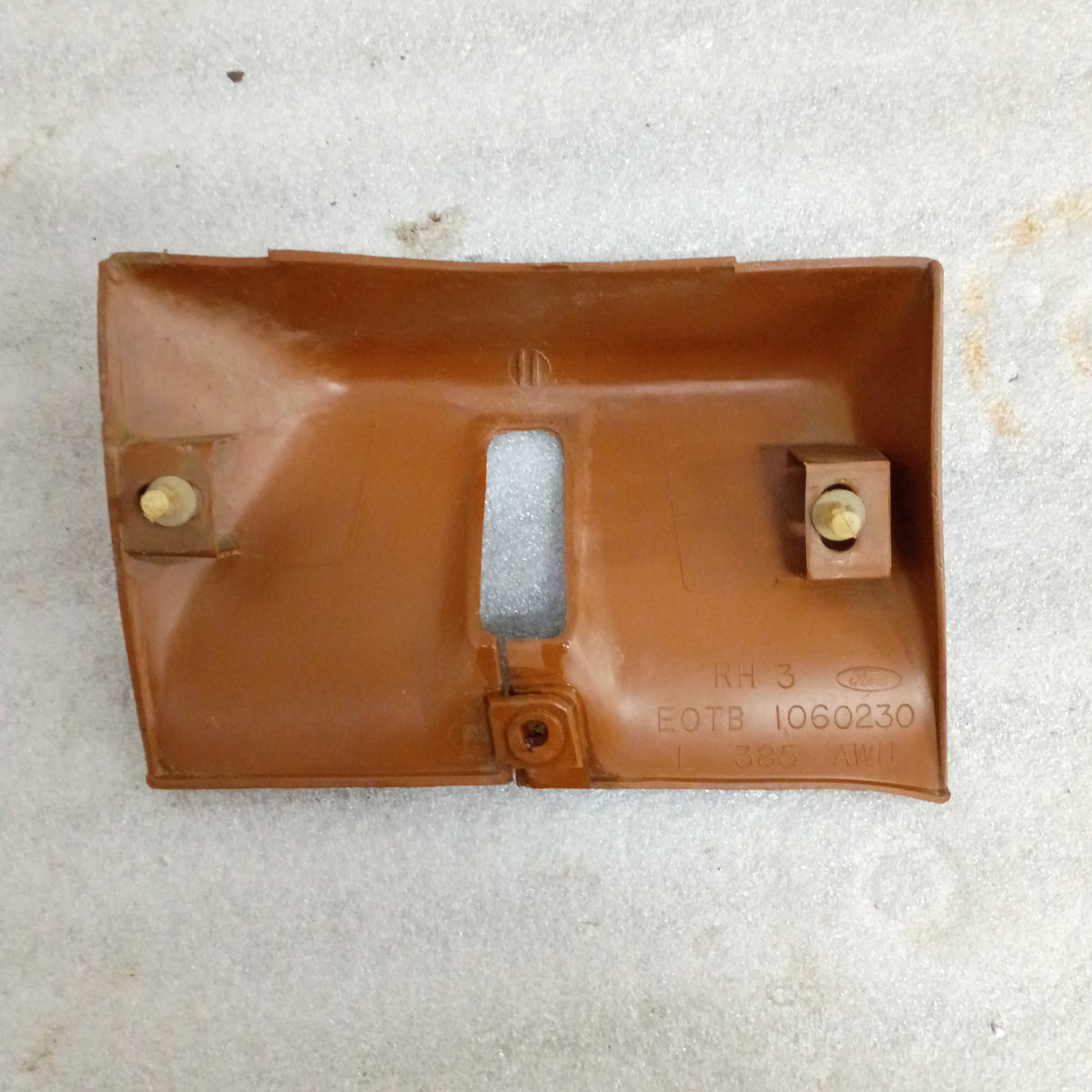 80-86 Seat Belt Retractor Covers Brown/Nutmeg Without Headliner (Used) F150 F250 F350