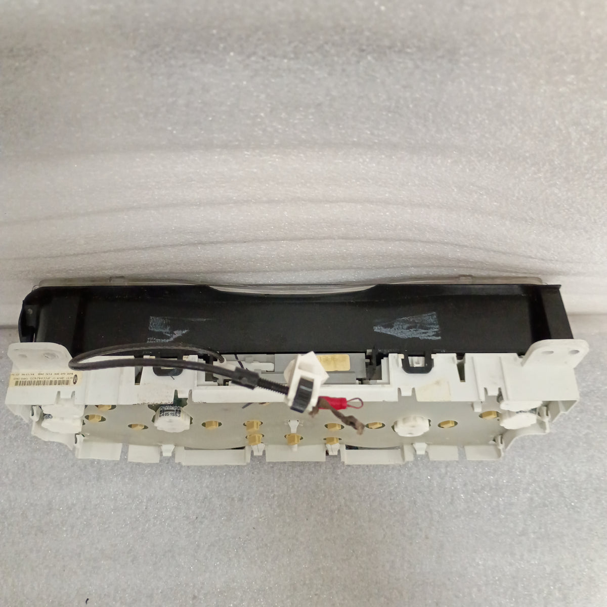 05-07 Gas Gauge Cluster with Tach (Used) F250 F350 Super Duty