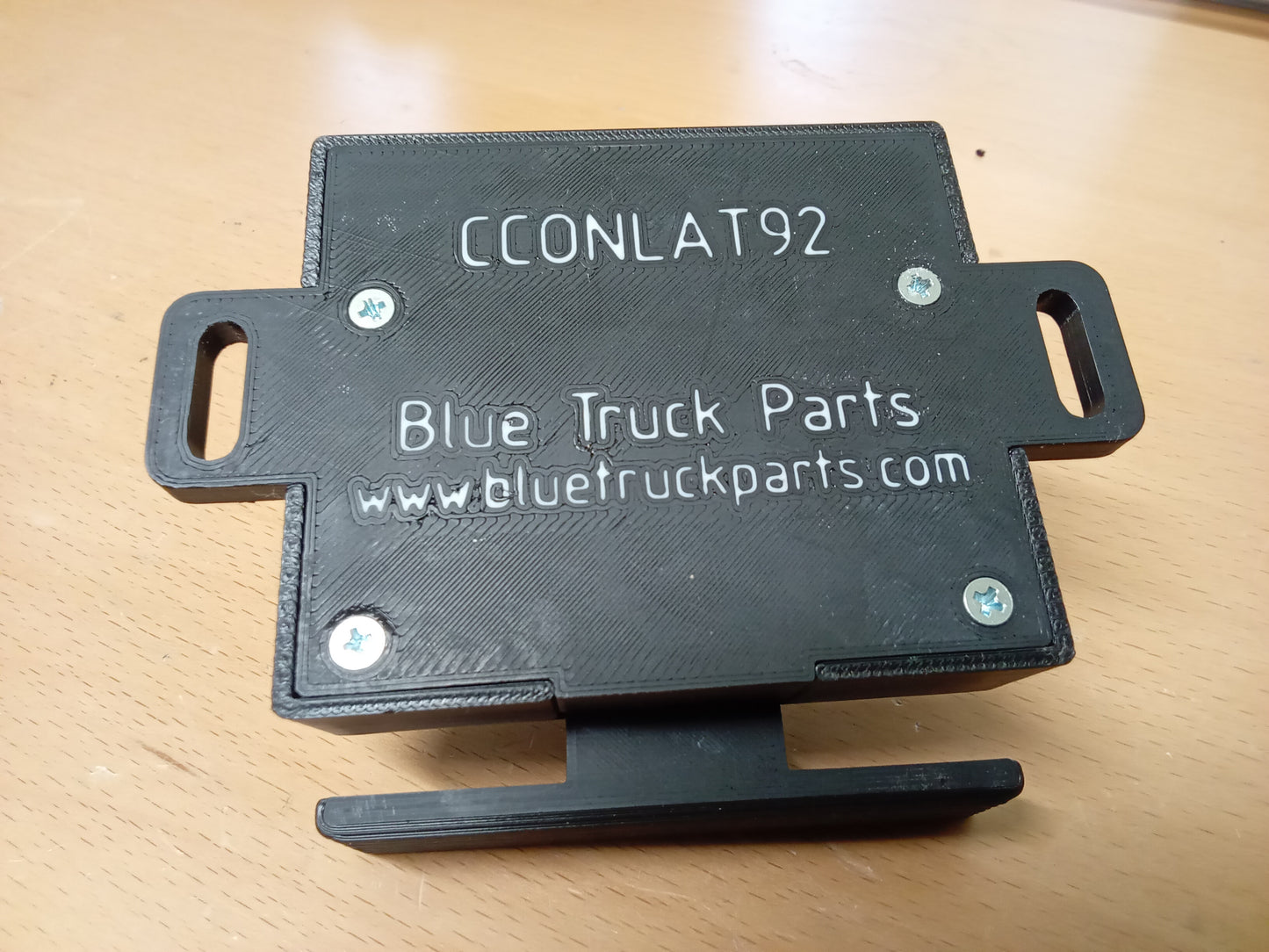 92-96 Center Console Latch Assembly