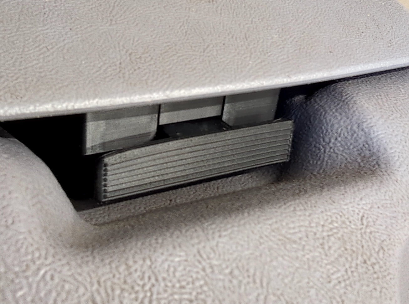92-96 Center Console Latch Assembly