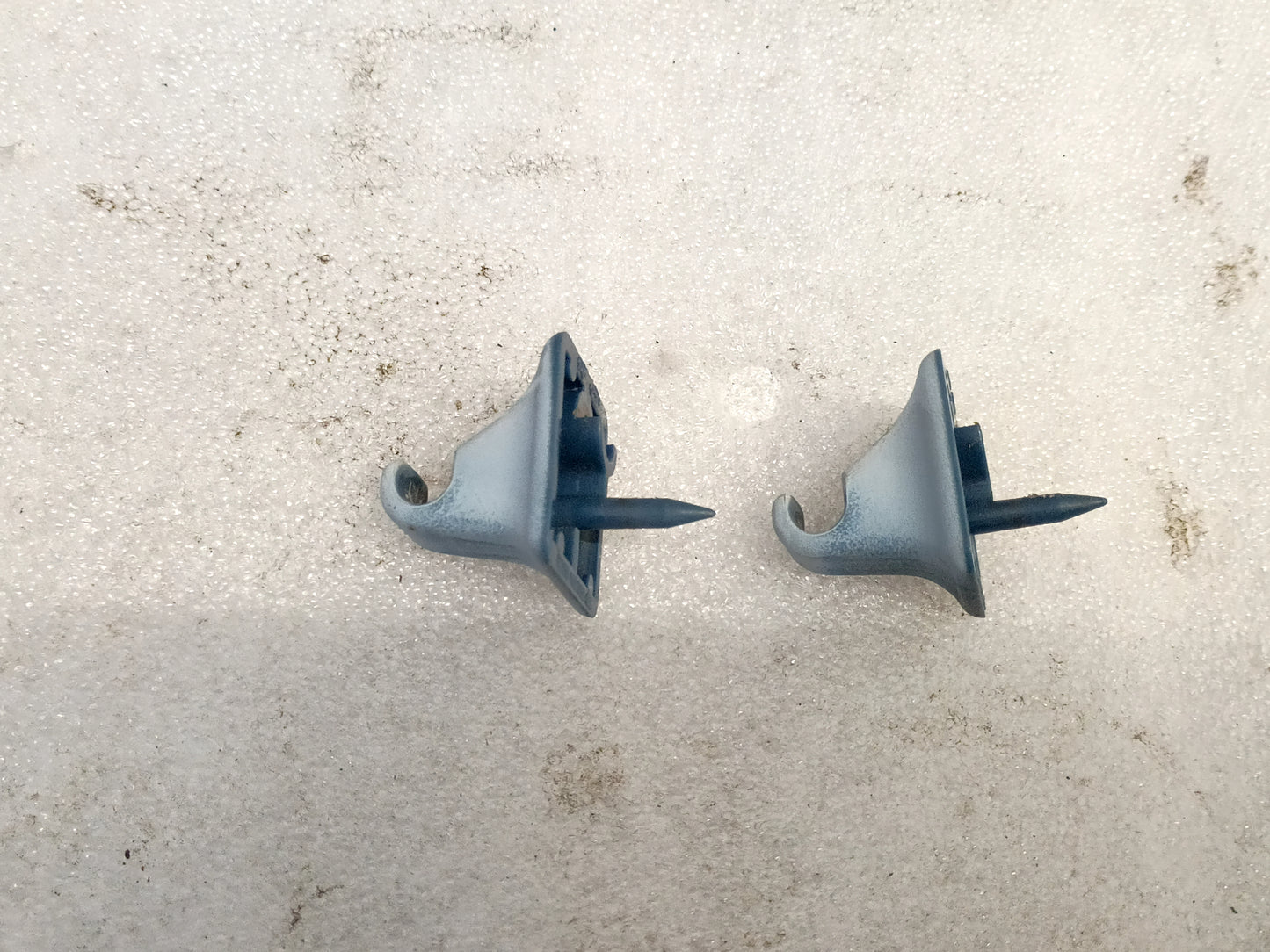 87-91 Bright Blue Cloth Sun Visors Pair (Used) F150 F250 F350 Bronco OEM