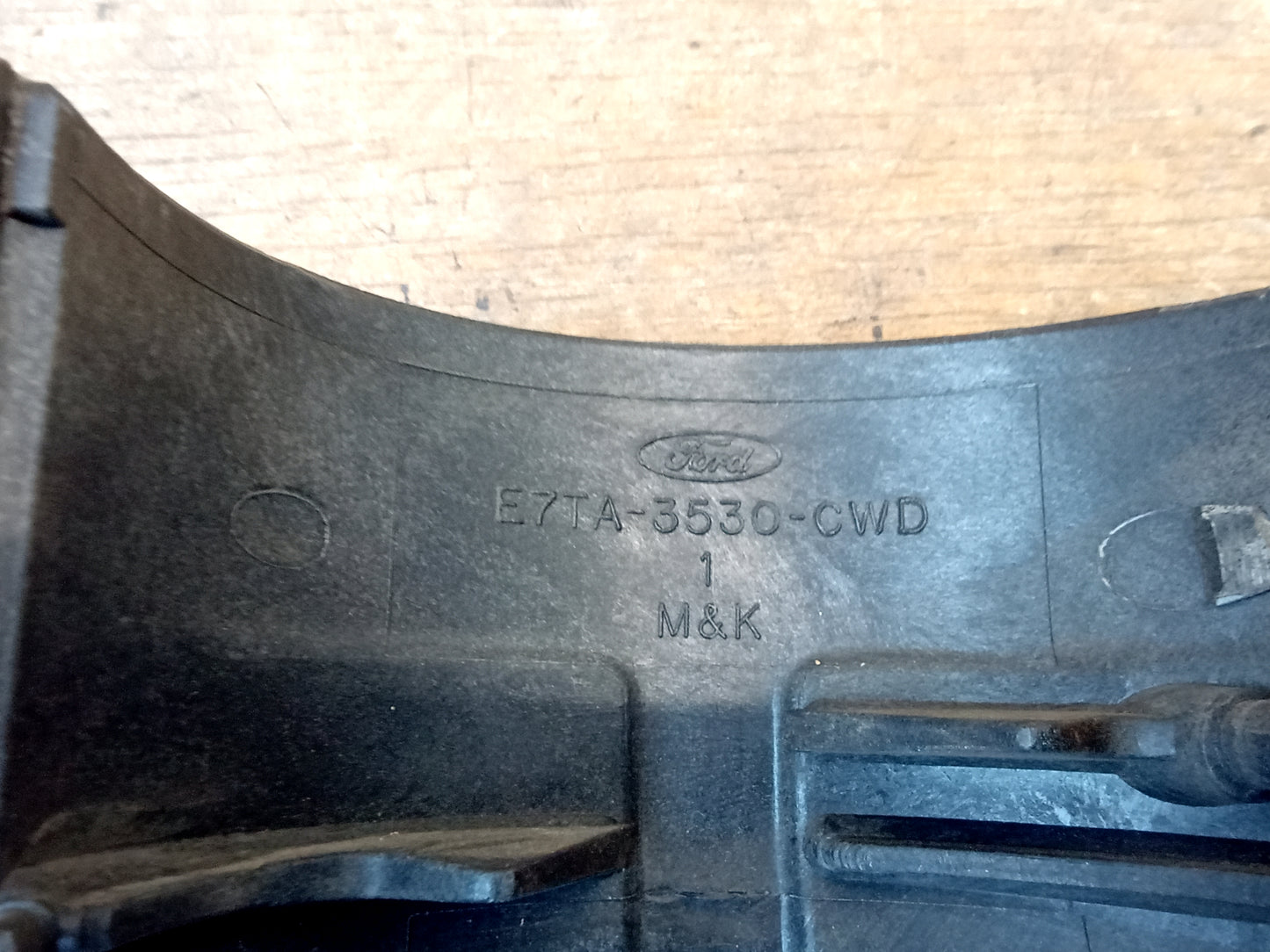 87-91 Non Tilt Steering Column Trim (Used) F150 F250 F350 Bronco OEM