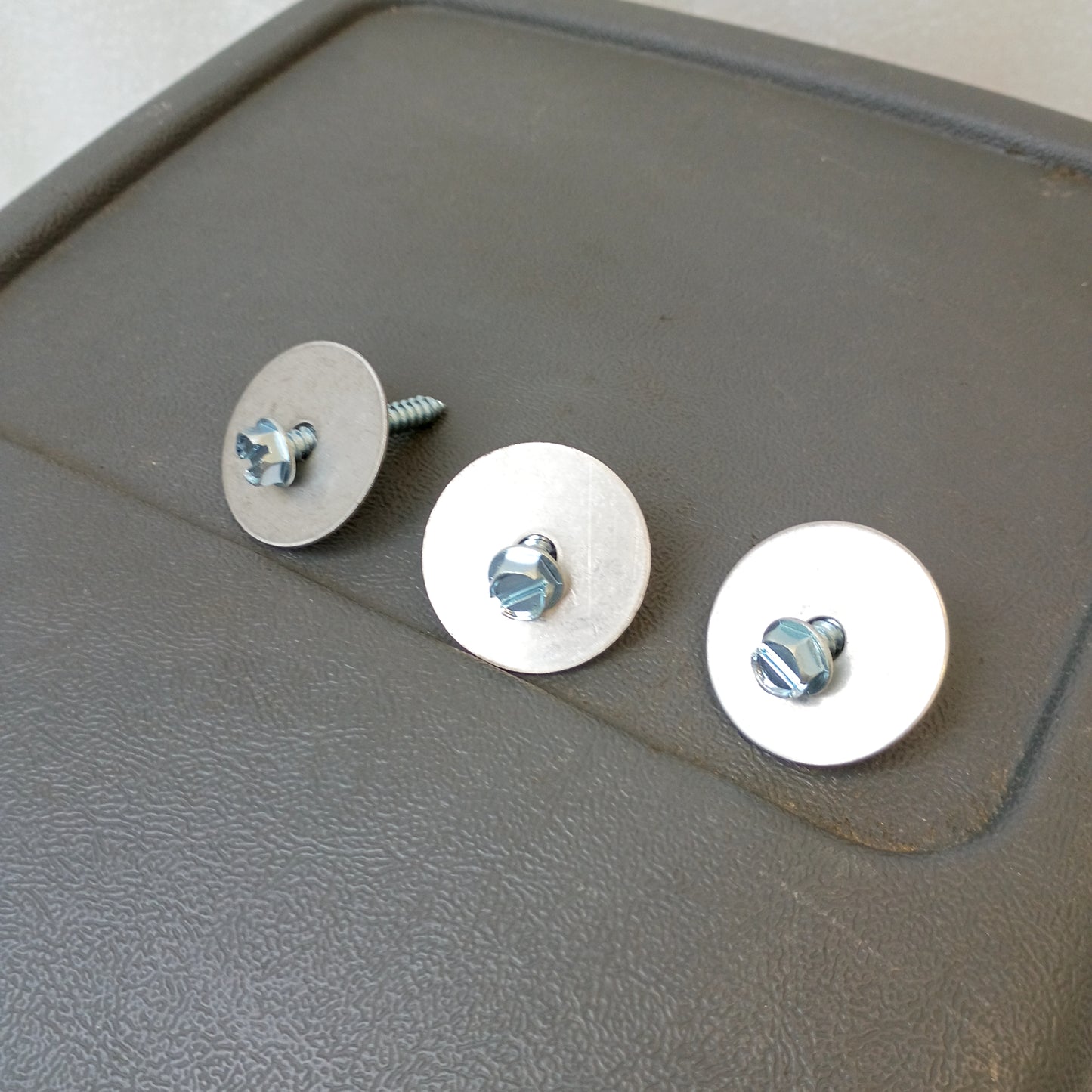 92-97 Dark/Granite Gray Center Console New Cups, Latch (Used) F150 F250 F350 Bronco