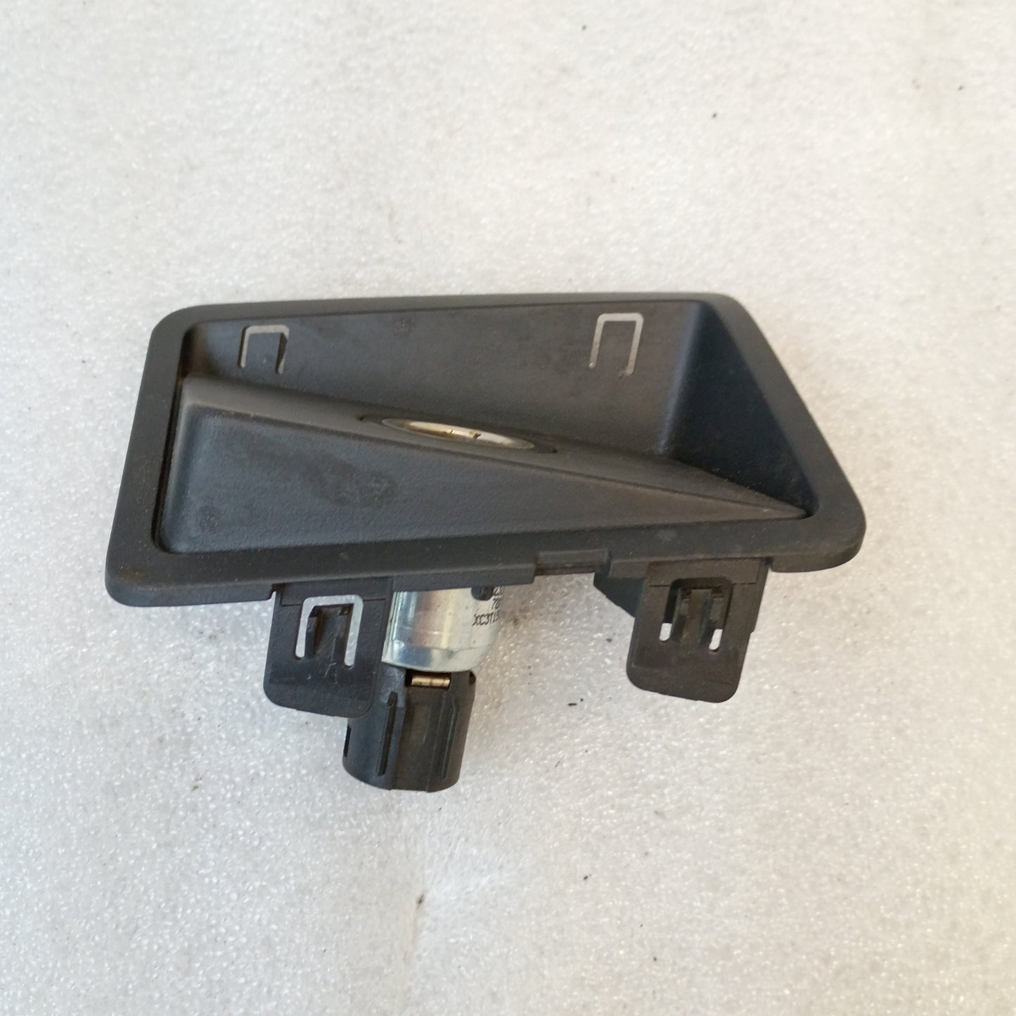 08-16 Dash 12 Volt Power Port w/ Bezel (Used) OEM Ford F250 F350 Super Duty