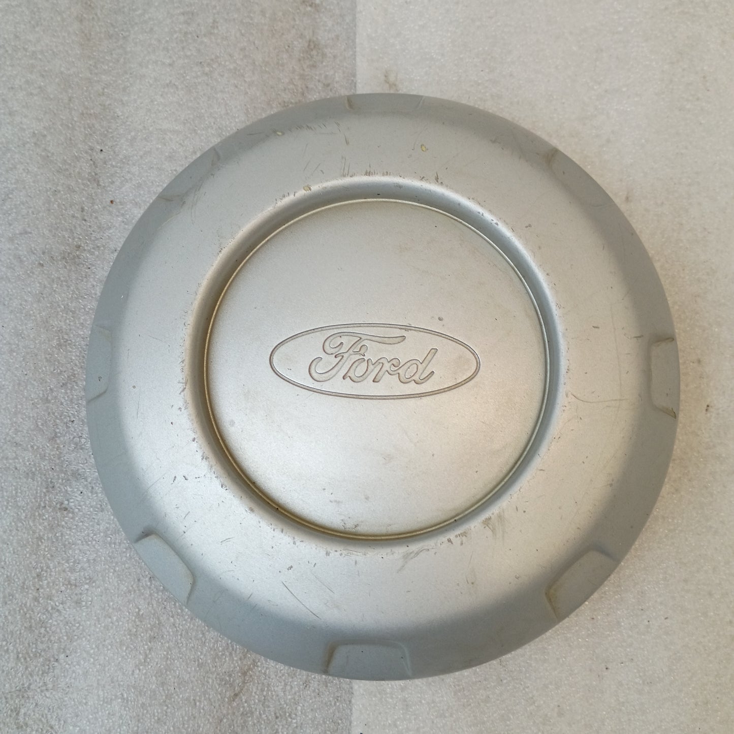04-16 OEM Ford Silver Center Hub Cap 8 Lug (Used) Super Duty F250 F350 - 5c34-1a096-cc