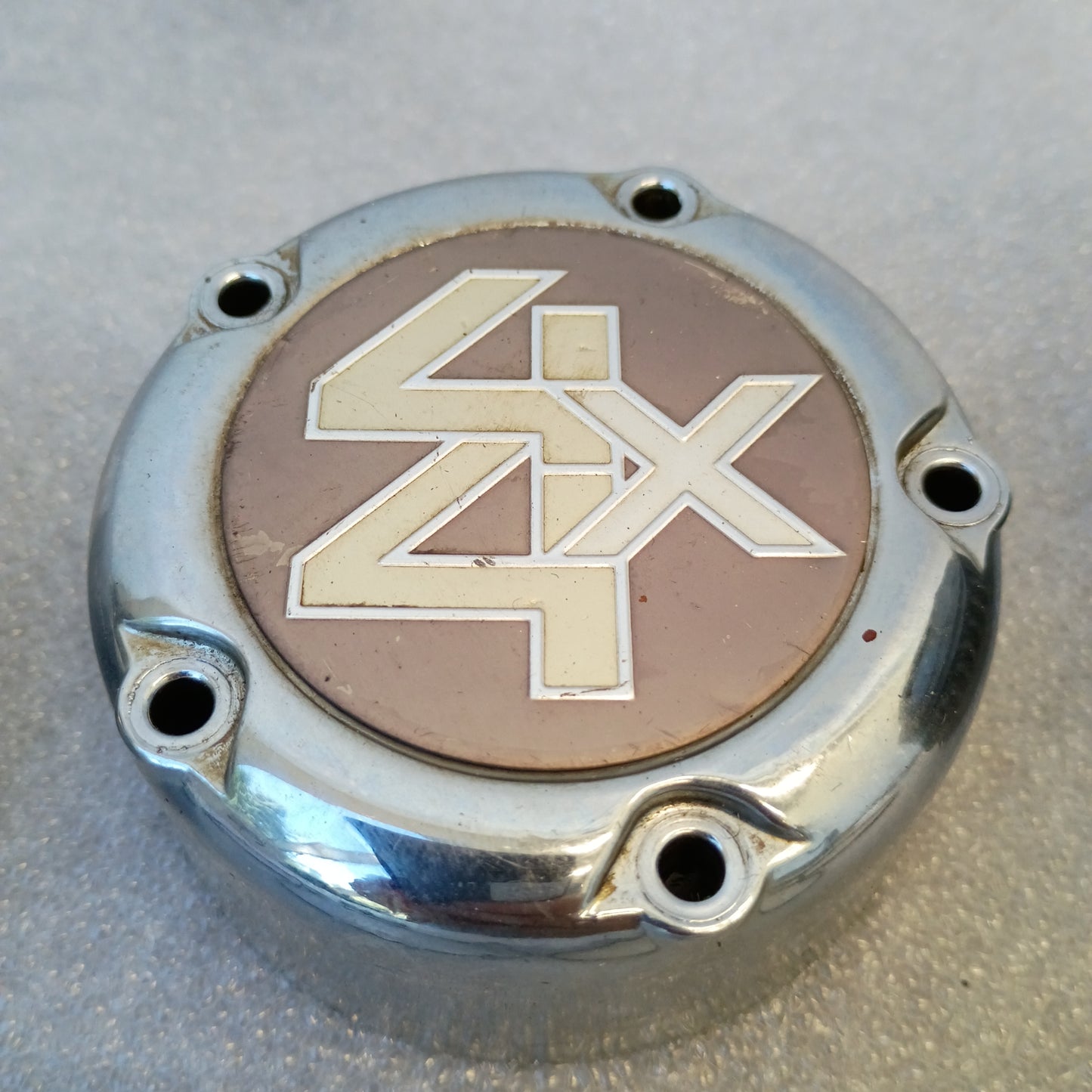 73-87 Chevy/GMC Automatic Locking Hubs 5 Bolt Dana 44 (Used) Square Body  4x4 4WD K5