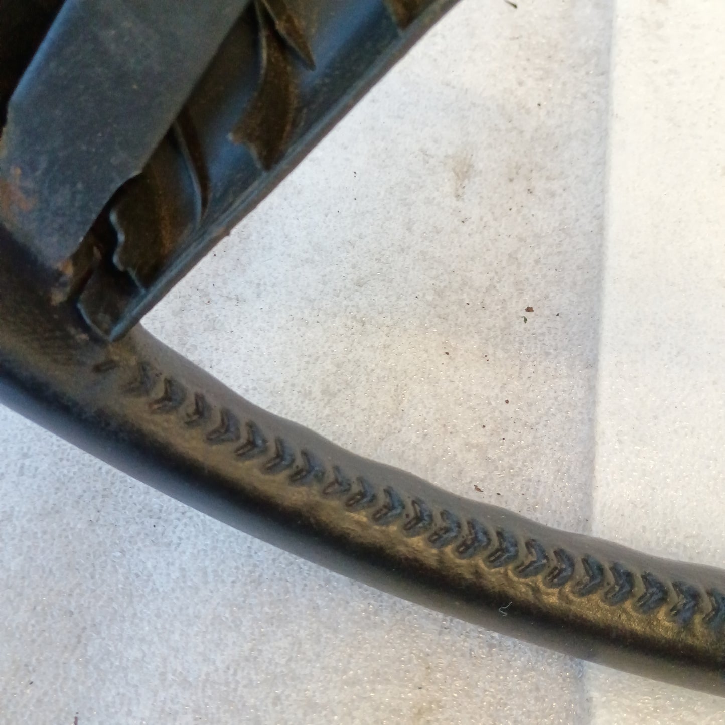 80-86 Sim Leather Steering Wheel (Used) F150 F250 F350 Bronco OEM XLT