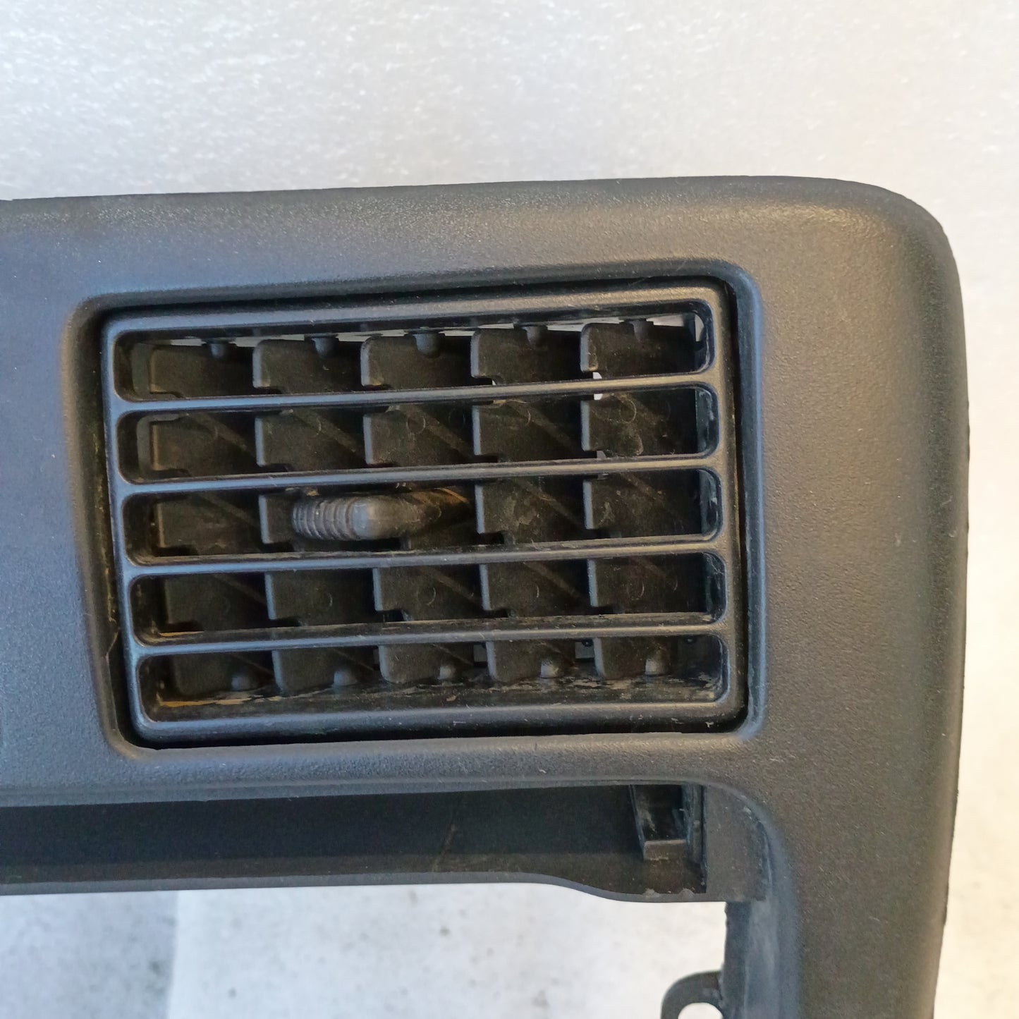 95-97 Heater and Radio Bezel (Used) Toyota Tacoma Pickup OEM  55405-04010