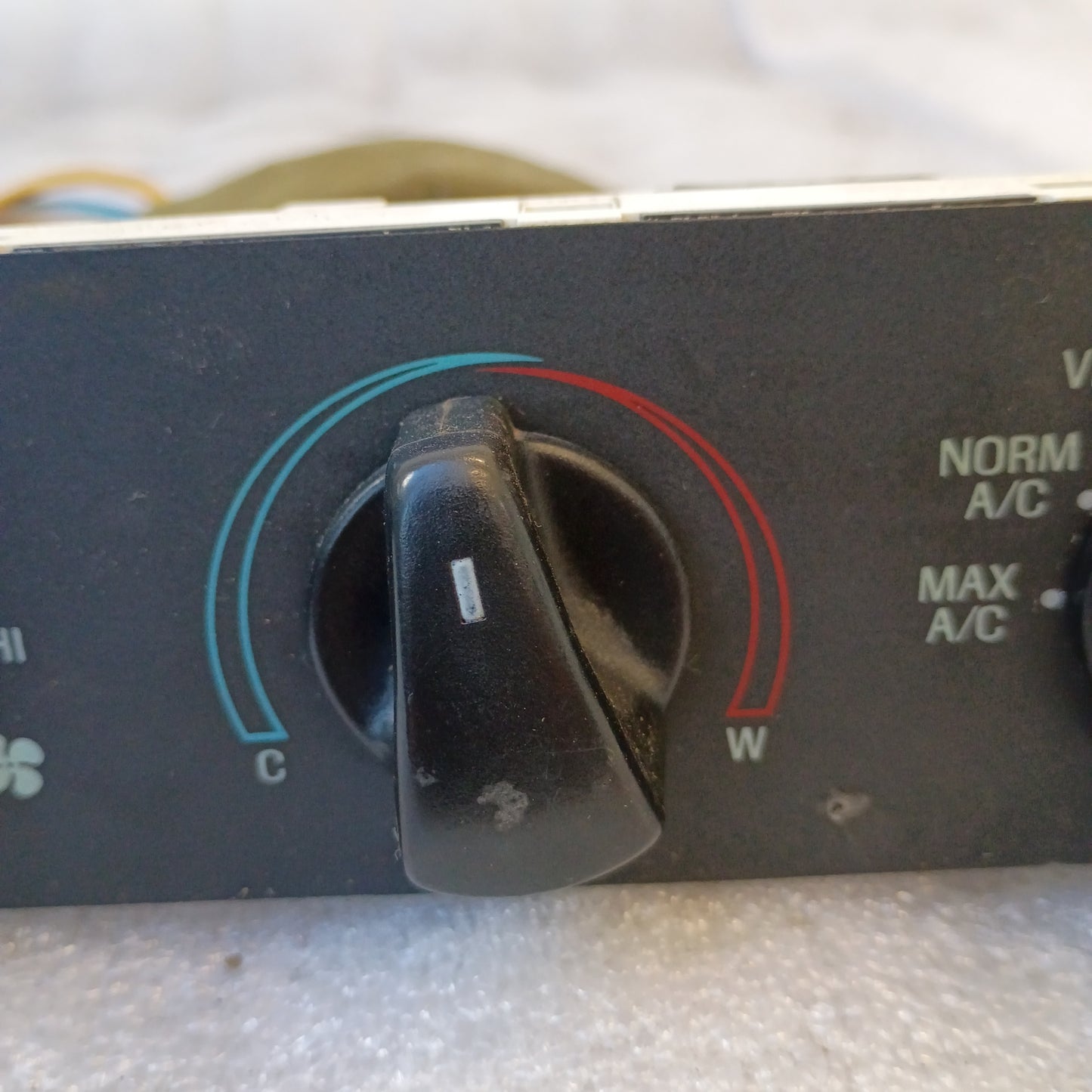 92-95 Heater / HVAC Control with AC (Used) Ford F150 F250 F350 Bronco