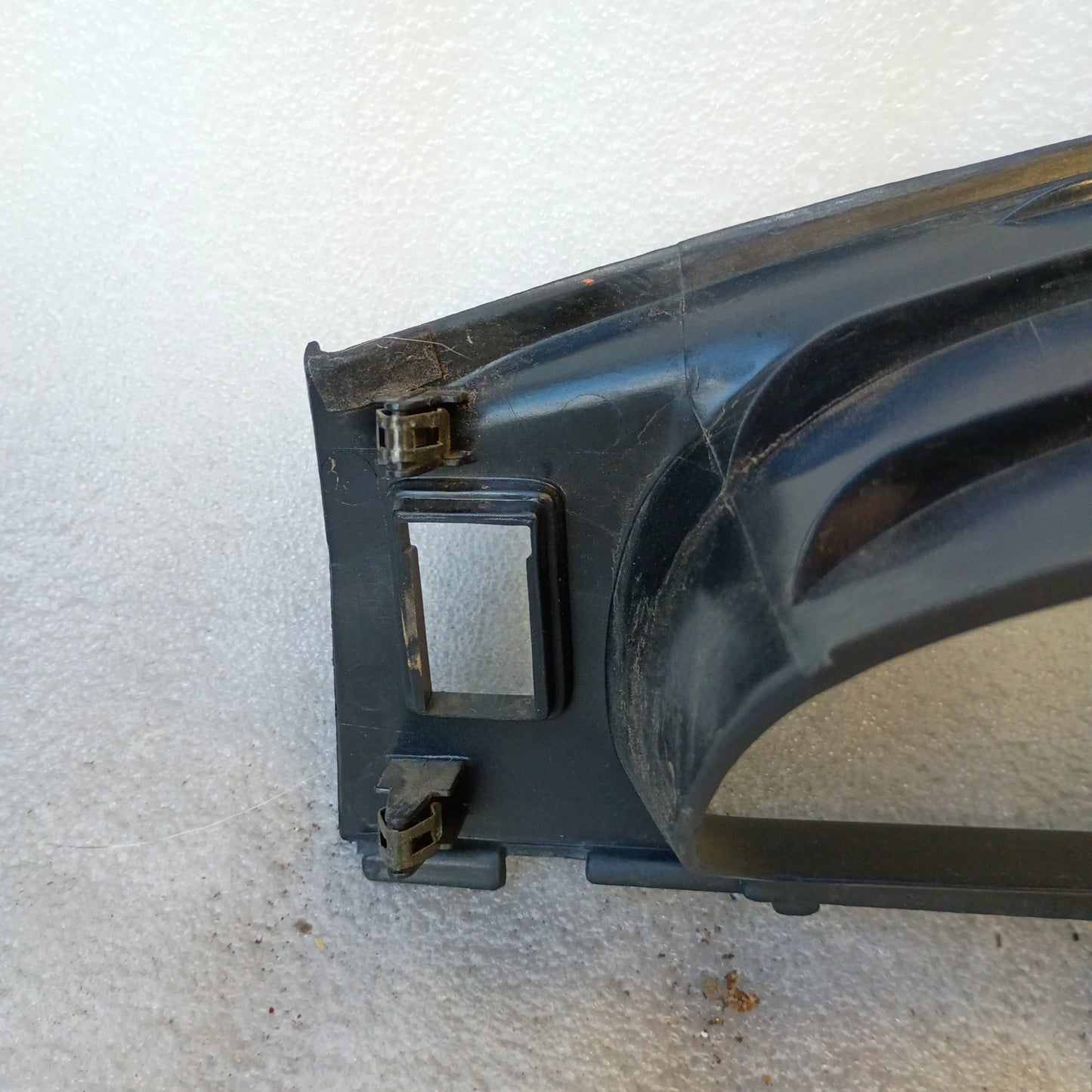 95-04 Instrument Cluster Bezel (Used) Toyota 4Runner Pickup OEM  55411-04030
