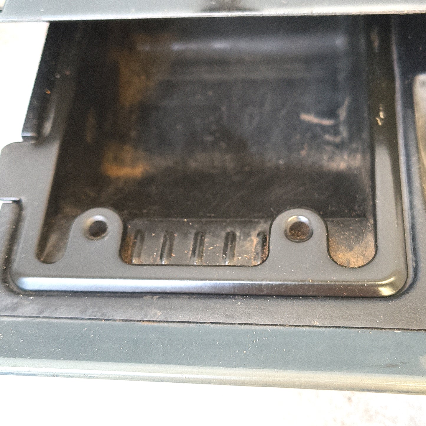 92-96 Dark/Crystal Blue Ashtray Assembly (Used) Ford F150 F250 F350 Bronco