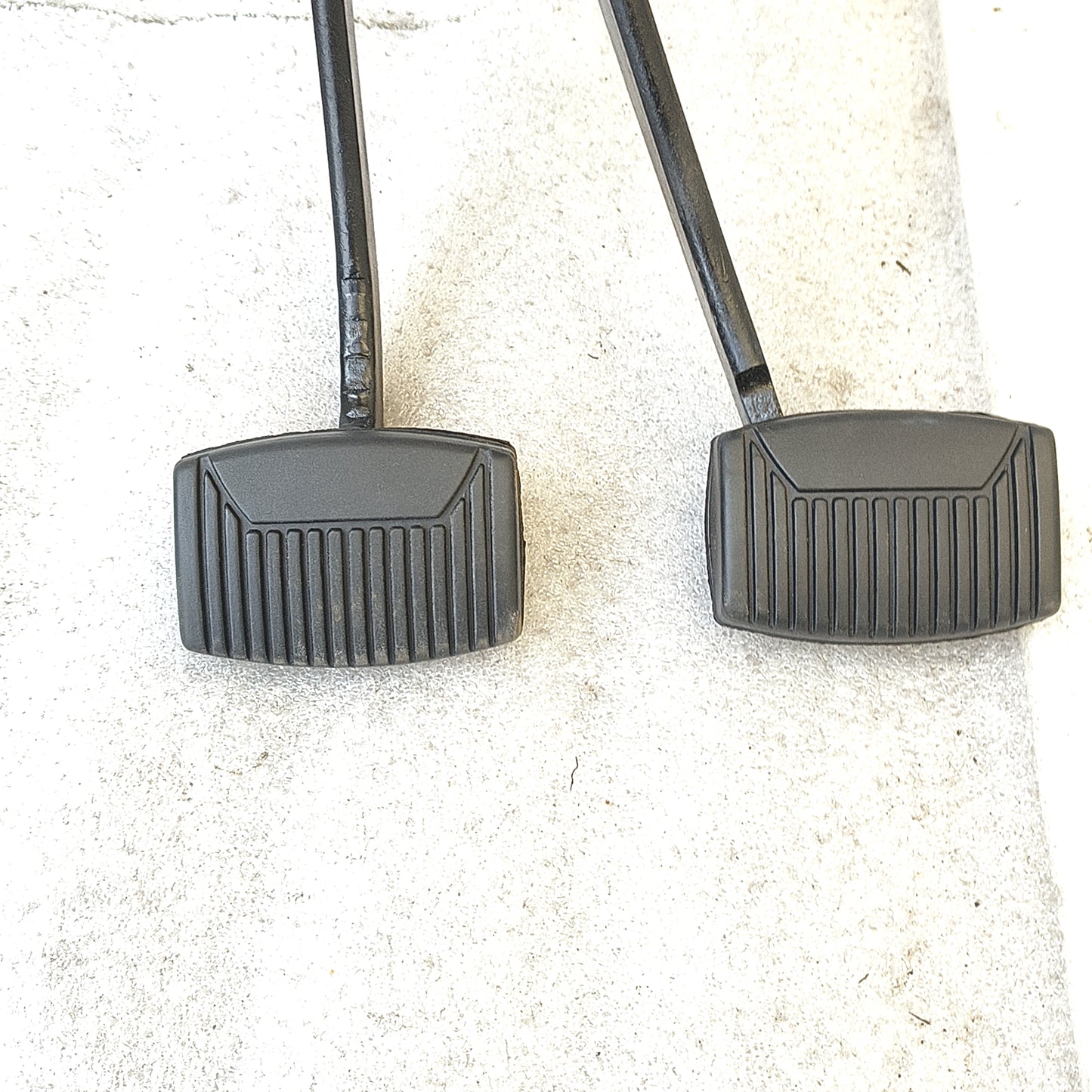 87-91 Clutch & Brake Pedal Assembly (Used) F150 F250 F350 Bronco Refurbished