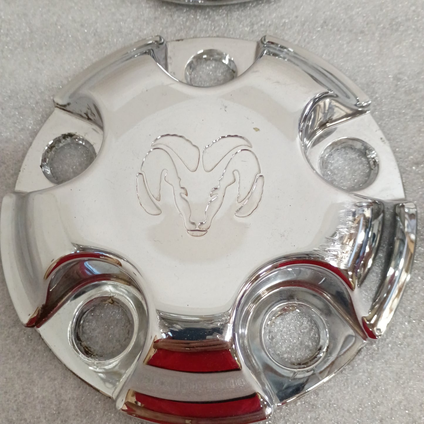 02-14 OEM Dodge/Ram 1500 Chrome Center Caps - Set of 4 - (Used) 52106536AC