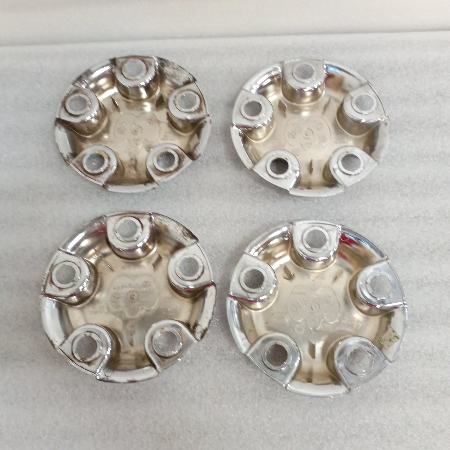 02-14 OEM Dodge/Ram 1500 Chrome Center Caps - Set of 4 - (Used) 52106536AC