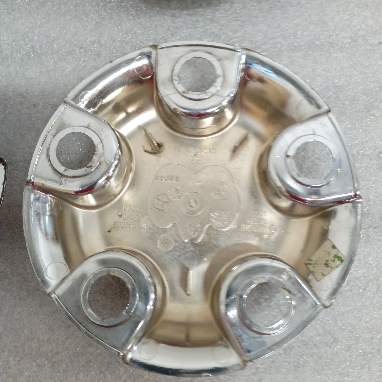 02-14 OEM Dodge/Ram 1500 Chrome Center Caps - Set of 4 - (Used) 52106536AC