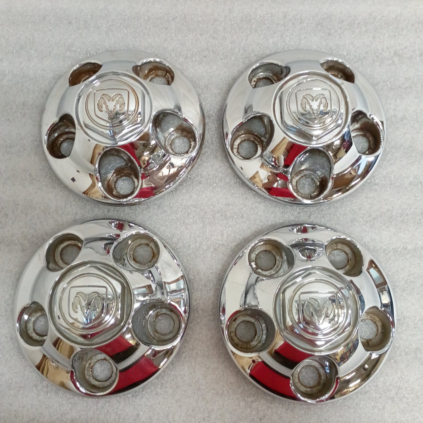 98-01 OEM Dodge/Ram 1500 Chrome Center Caps - Set of 4 - (Used) 52038915
