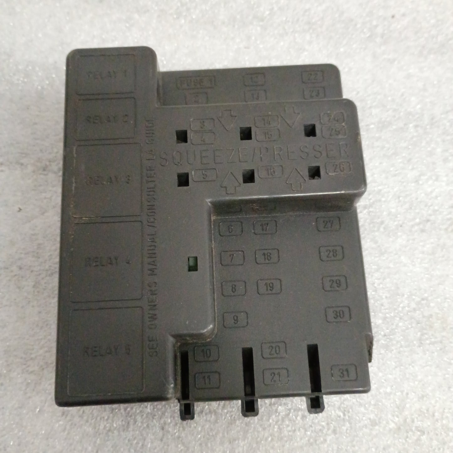 99-01 Fuse Panel Cover F65B-14A075-AE (Used) F250 F350 Super Duty