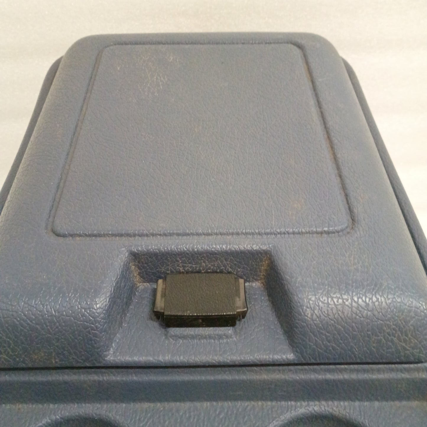 80-91 Dark Blue Center Console w/ Cup Holder (Used) F150 F250 F350 Bronco OEM