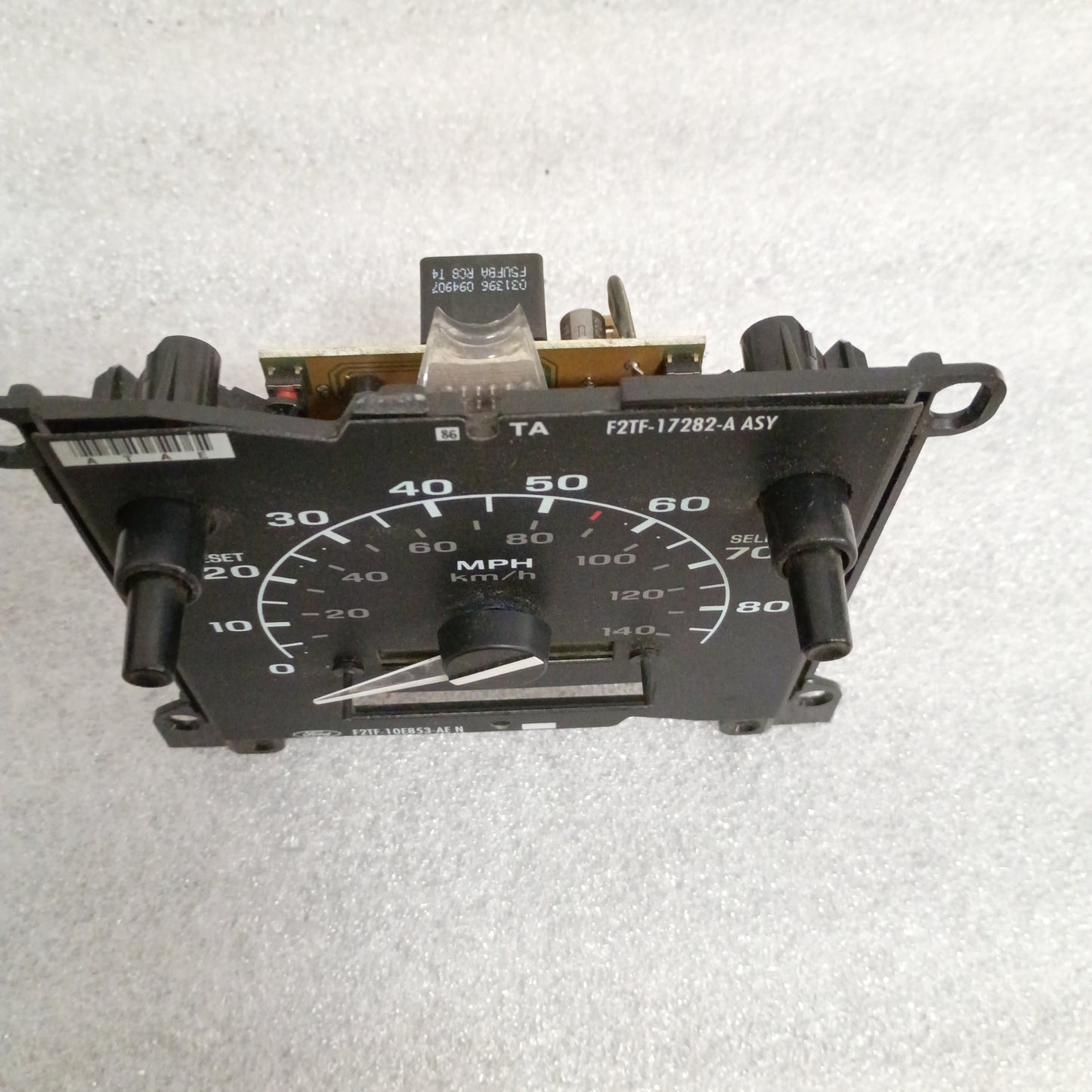 92-97 Speedometer 204K Miles (Used) Ford F150 F250 F350 Bronco OEM