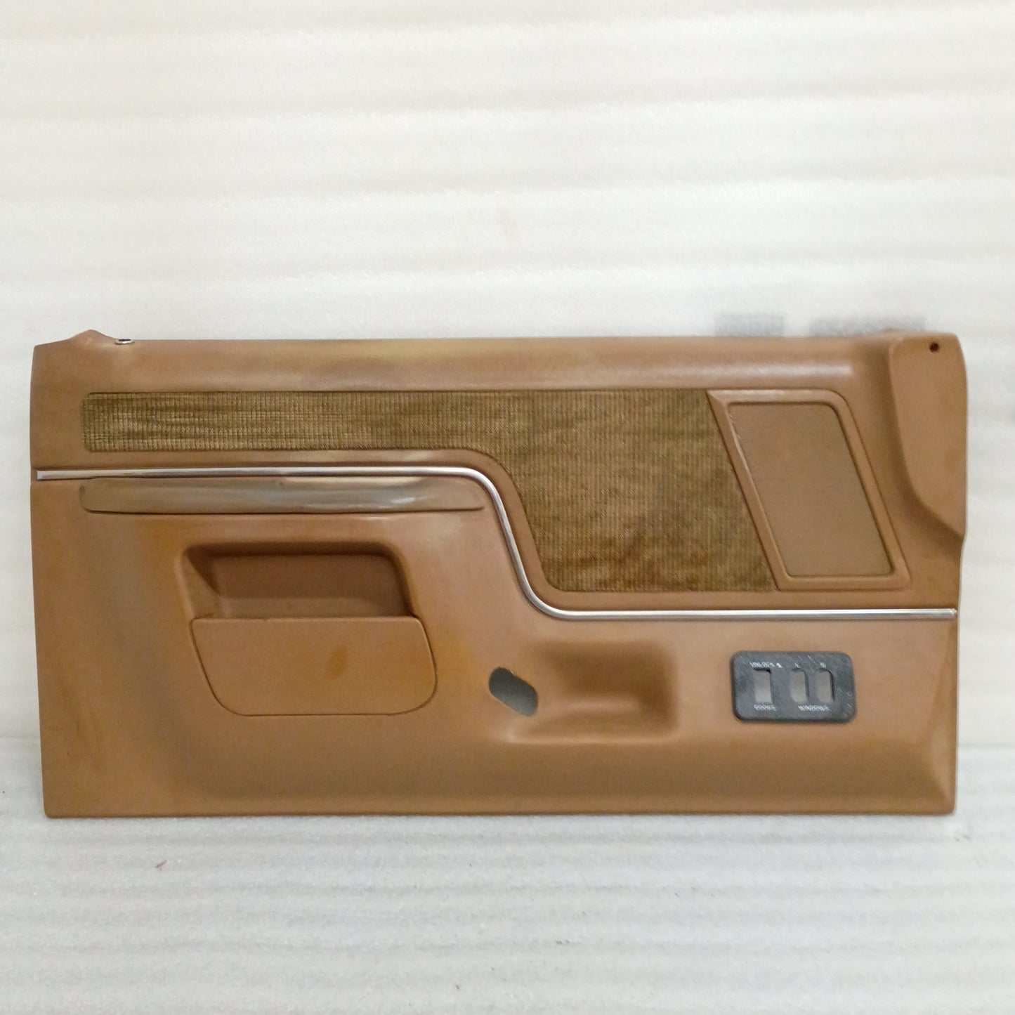 87-91 Deluxe Tan Door Panels Pair Left & Right Power (Used) F150 F250 F350 Bronco XLT