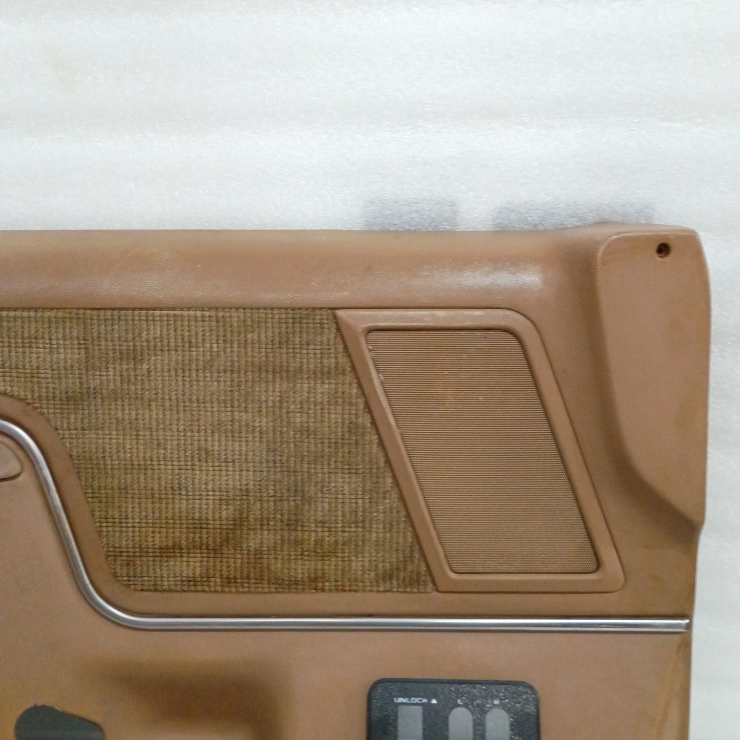 87-91 Deluxe Tan Door Panels Pair Left & Right Power (Used) F150 F250 F350 Bronco XLT