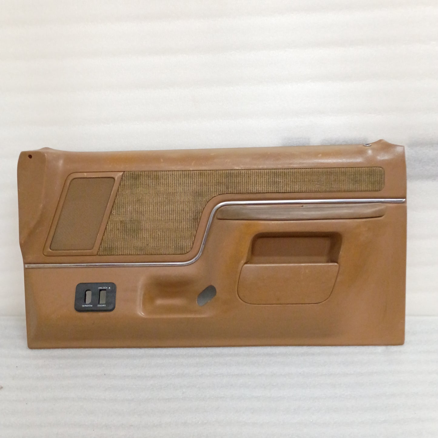 87-91 Deluxe Tan Door Panels Pair Left & Right Power (Used) F150 F250 F350 Bronco XLT