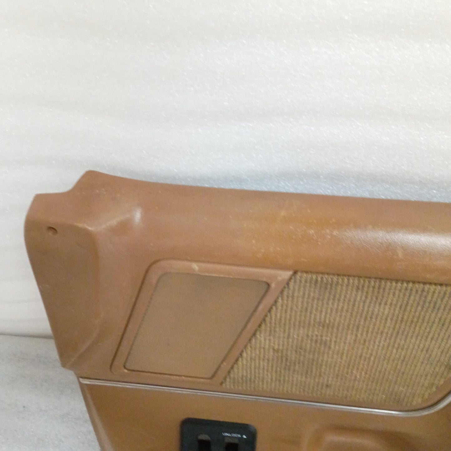 87-91 Deluxe Tan Door Panels Pair Left & Right Power (Used) F150 F250 F350 Bronco XLT
