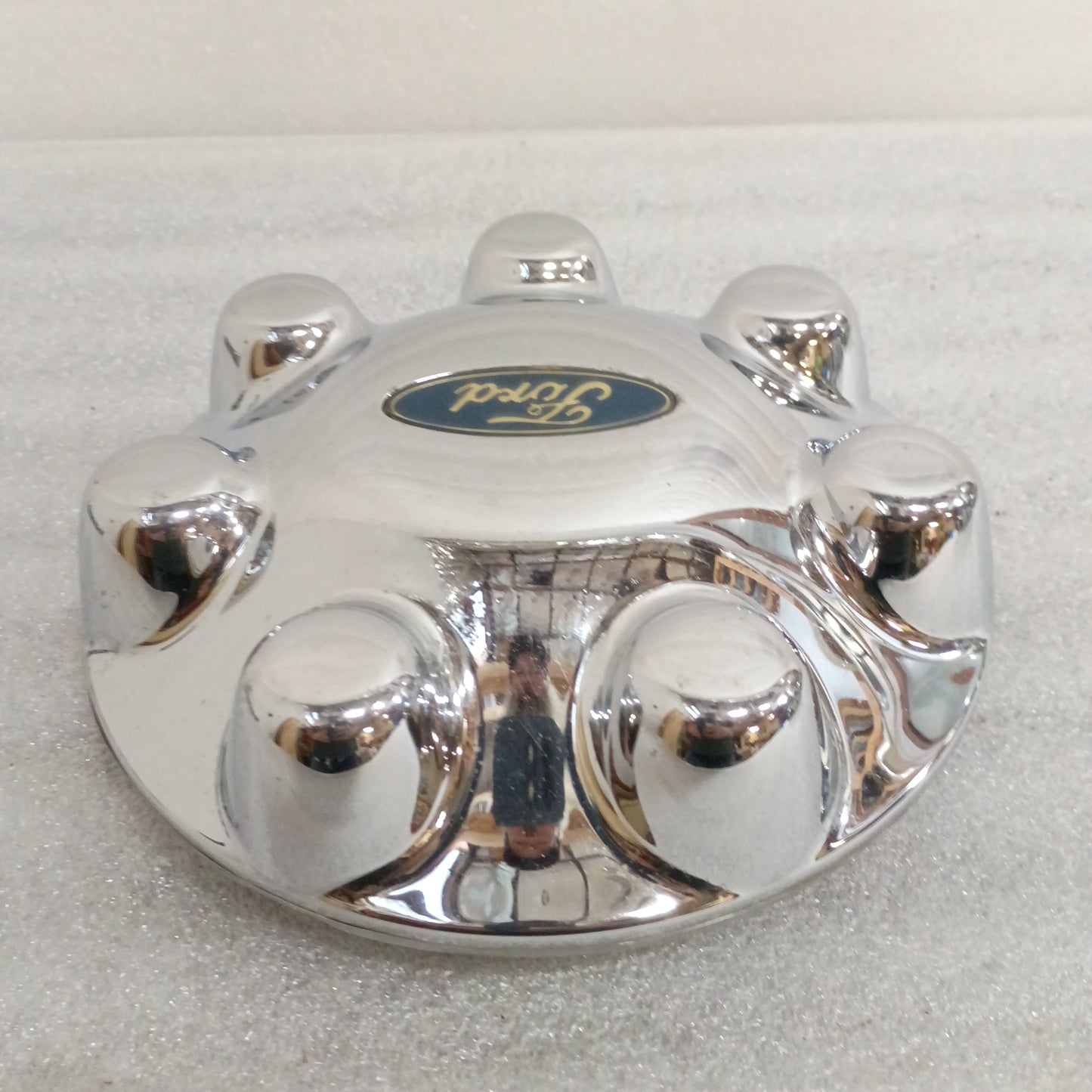 97-04 OEM Ford 7 Lug Chrome Center Cap (Used) F150 F250 F75A-1A096-BD