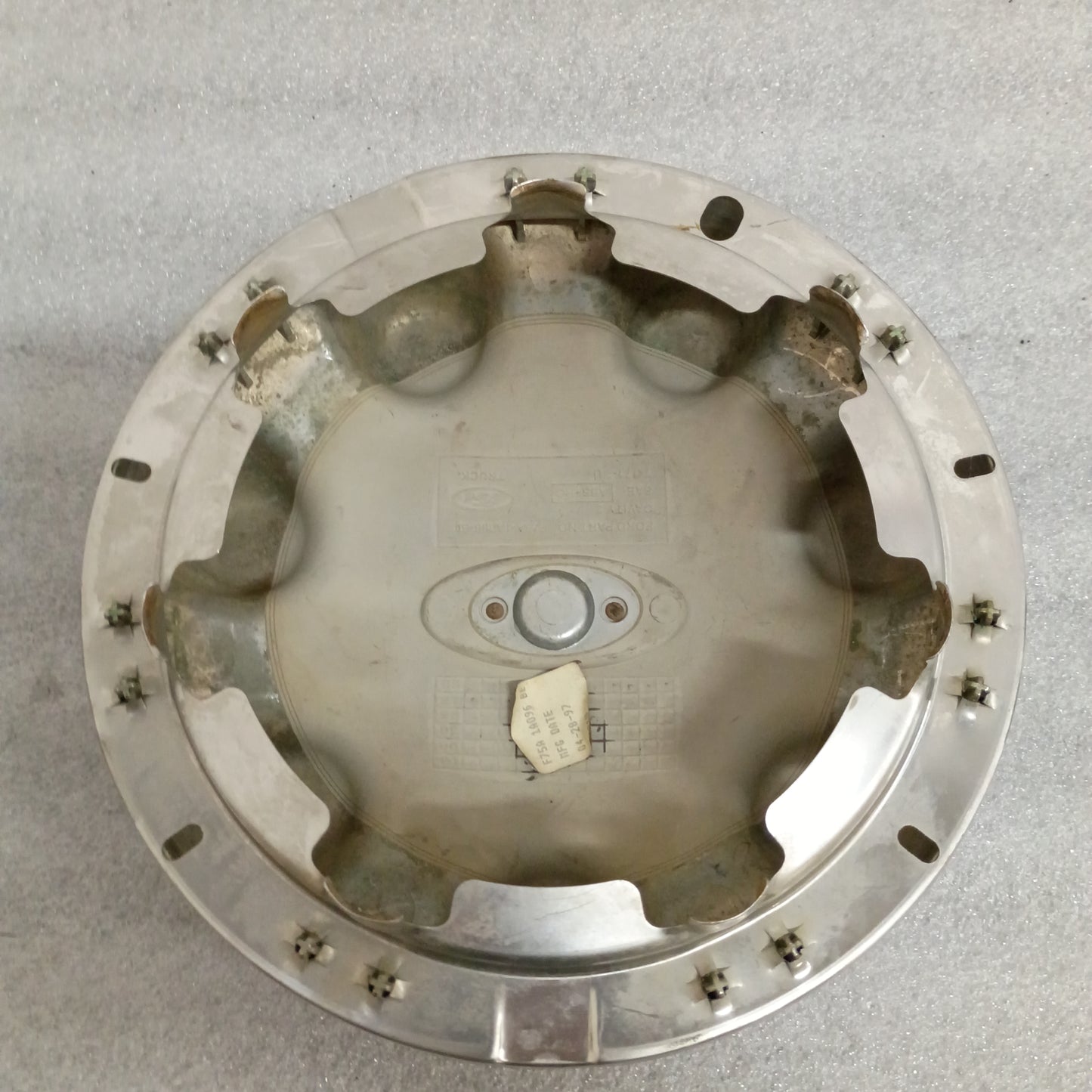 97-04 OEM Ford 7 Lug Chrome Center Cap (Used) F150 F250 F75A-1A096-BD