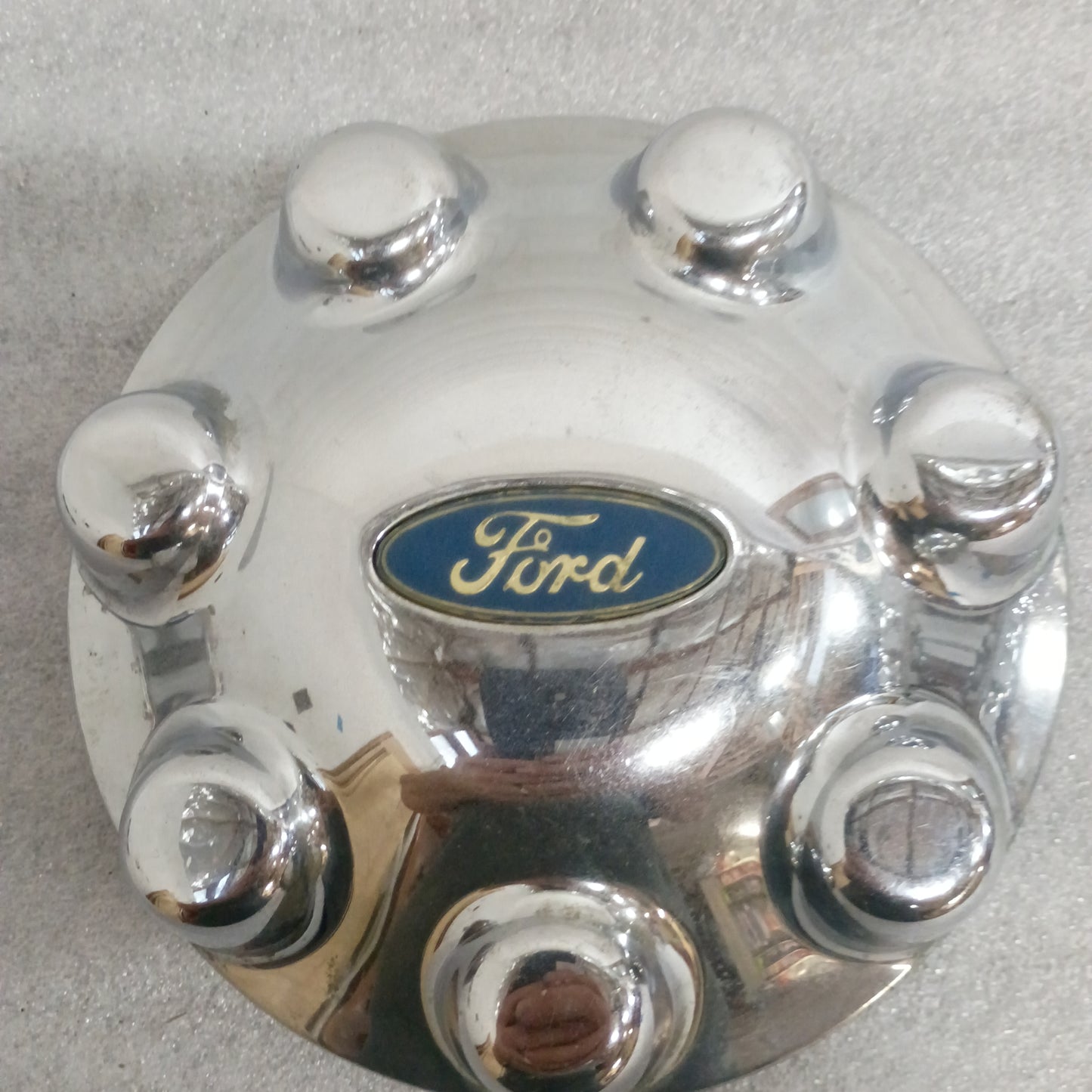 97-04 OEM Ford 7 Lug Chrome Center Cap (Used) F150 F250 F75A-1A096-BD