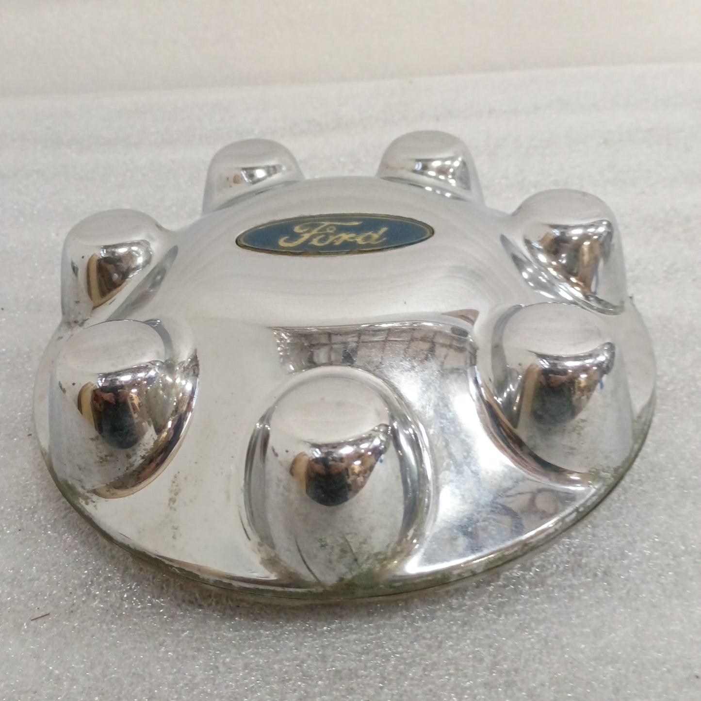 97-04 OEM Ford 7 Lug Chrome Center Cap (Used) F150 F250 F75A-1A096-BD