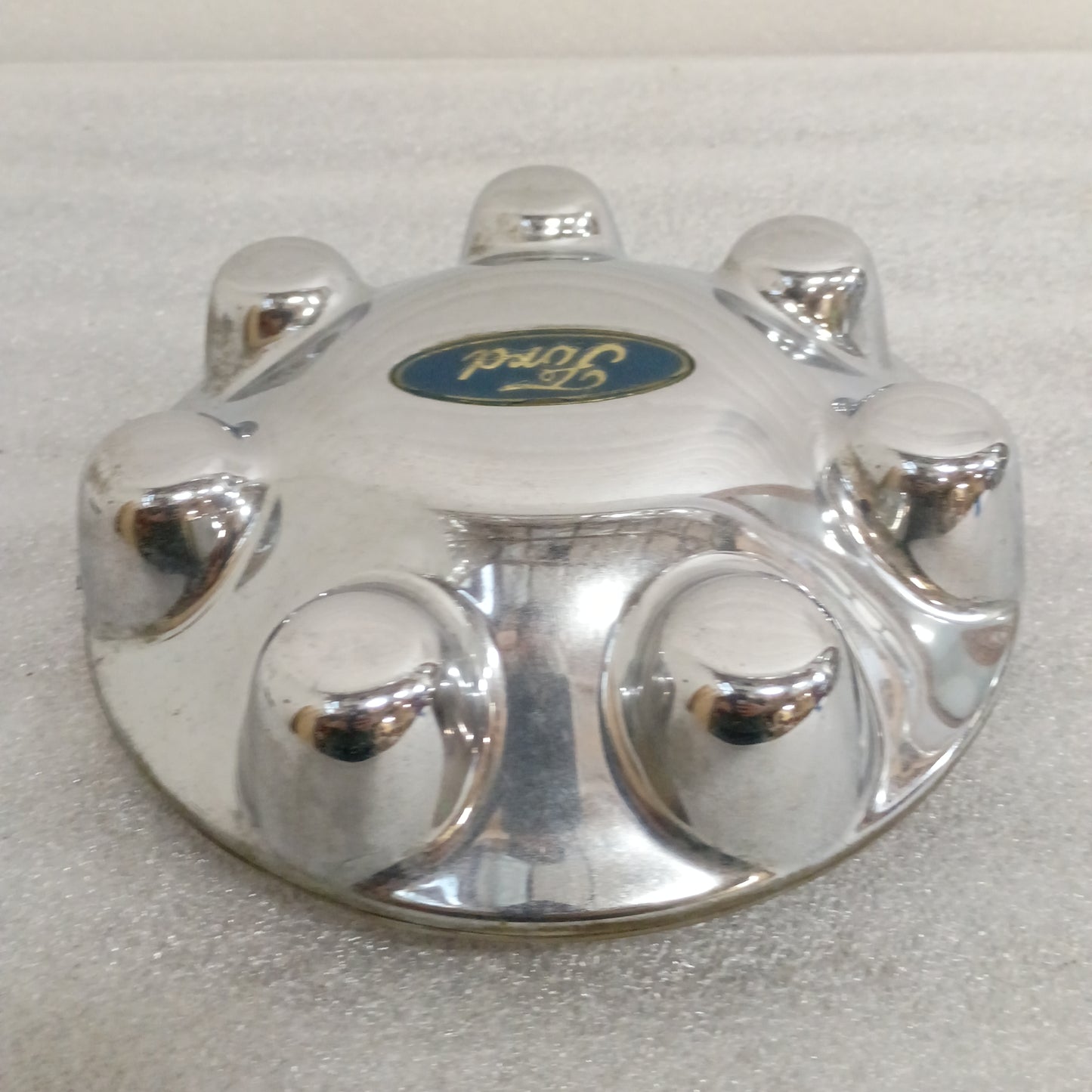 97-04 OEM Ford 7 Lug Chrome Center Cap (Used) F150 F250 F75A-1A096-BD