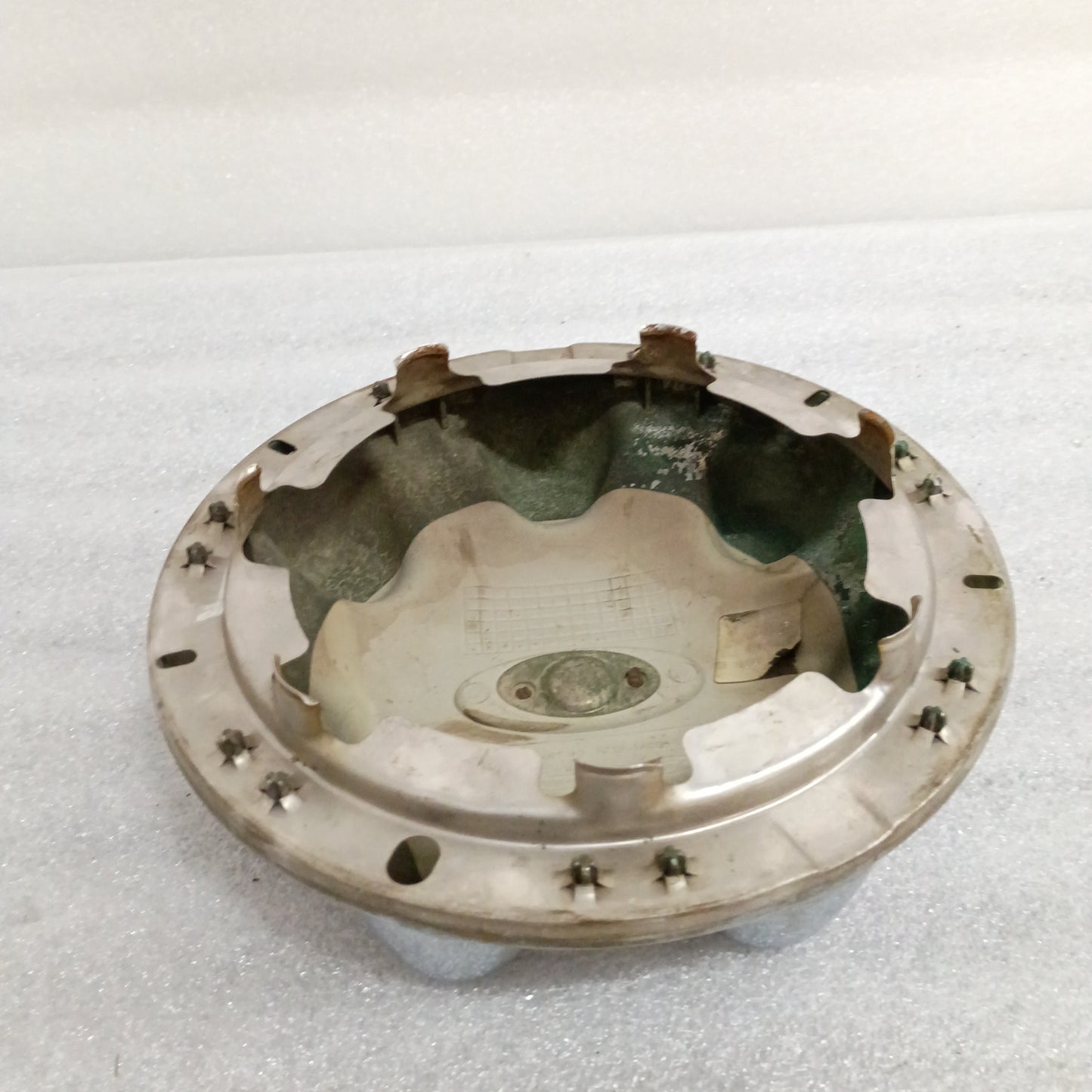 97-04 OEM Ford 7 Lug Chrome Center Cap (Used) F150 F250 F75A-1A096-BD