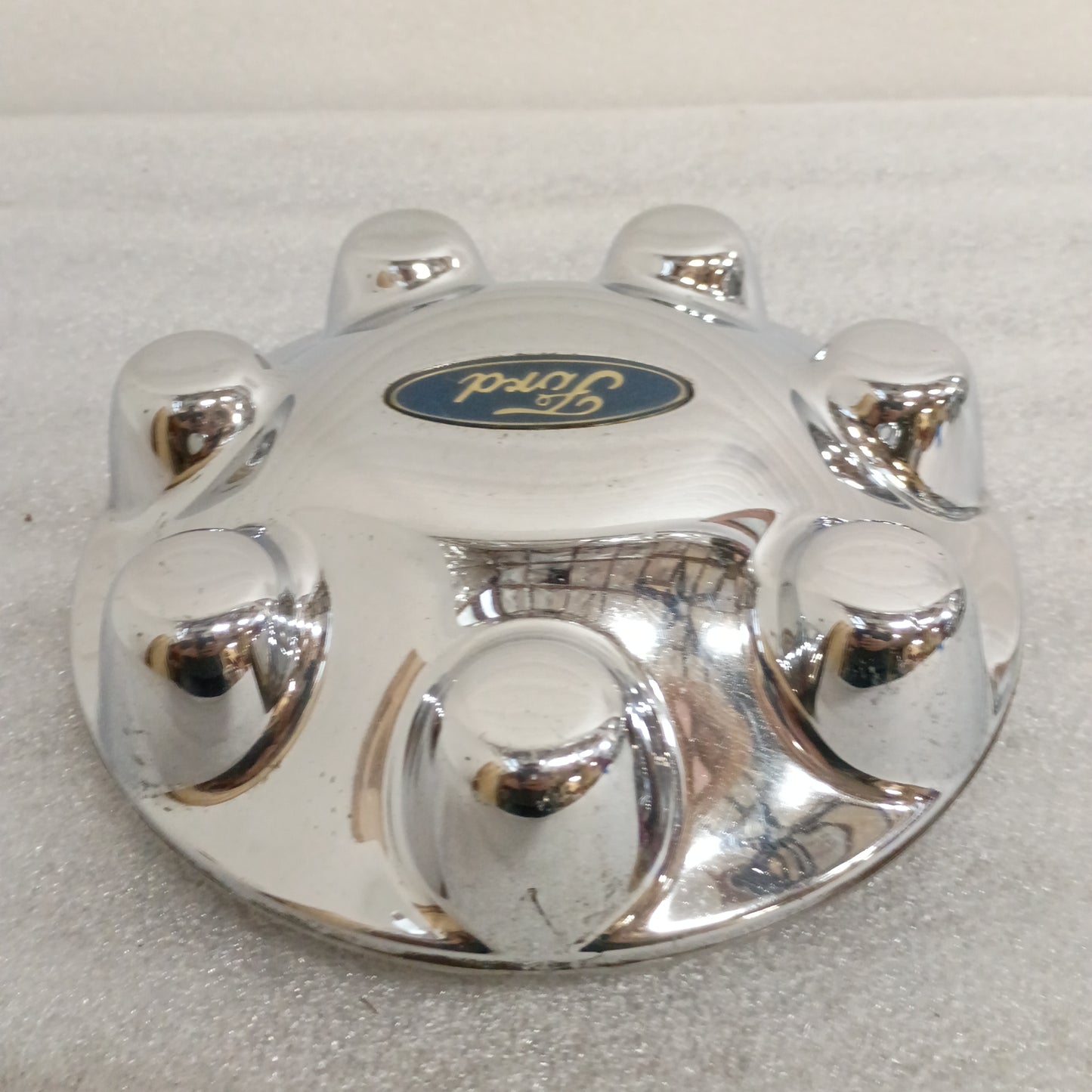 97-04 OEM Ford 7 Lug Chrome Center Cap (Used) F150 F250 F75A-1A096-BD
