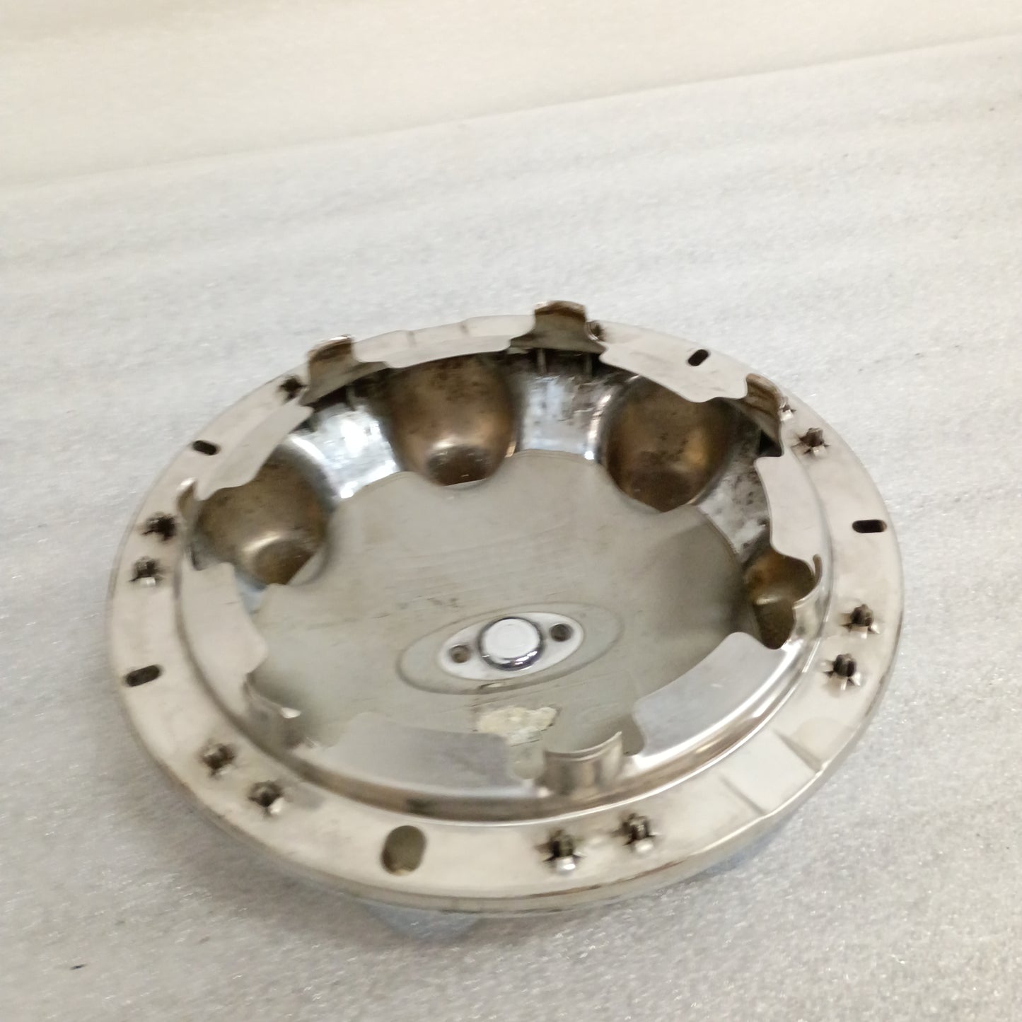 97-04 OEM Ford 7 Lug Chrome Center Cap (Used) F150 F250 F75A-1A096-BD
