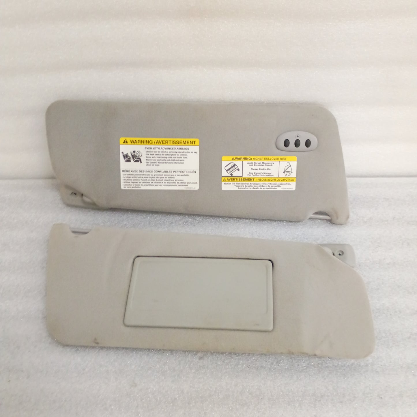 04-08 Light/Opal Gray Cloth Sun Visors w/ Homelink Pair (Used) F150 F250 F350 Bronco OEM