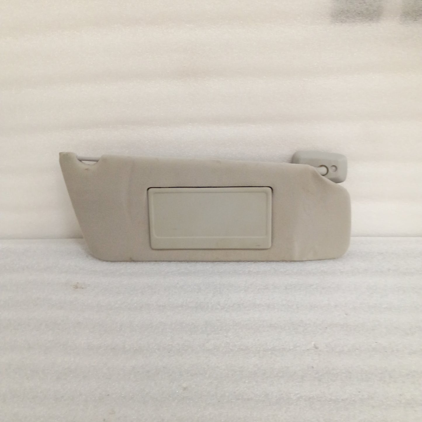 04-08 Light/Opal Gray Cloth Sun Visors w/ Homelink Pair (Used) F150 F250 F350 Bronco OEM