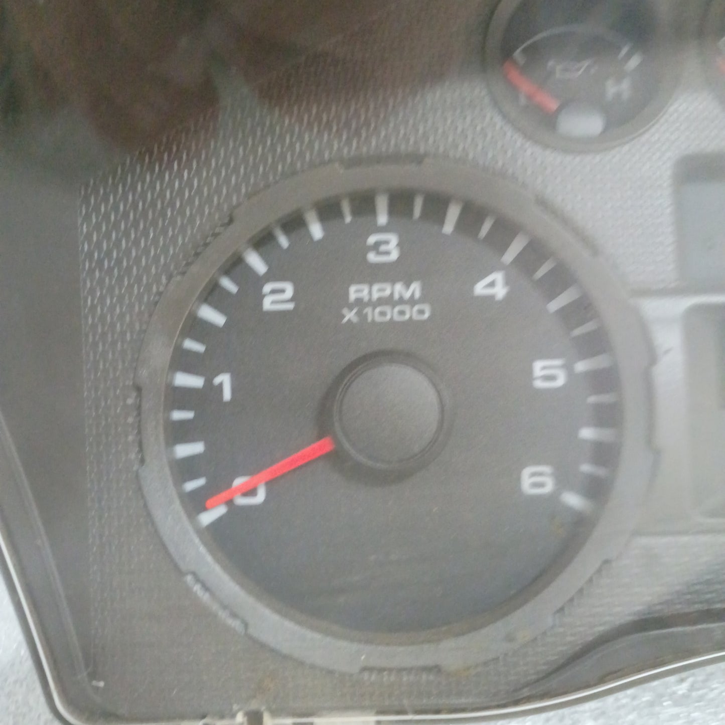 08-10 Gas Gauge Cluster with Tach (Used) F250 F350 Super Duty