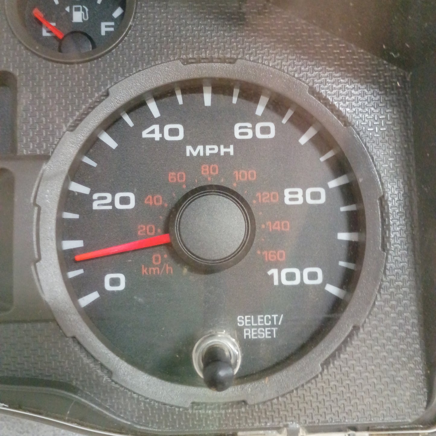 08-10 Gas Gauge Cluster with Tach (Used) F250 F350 Super Duty