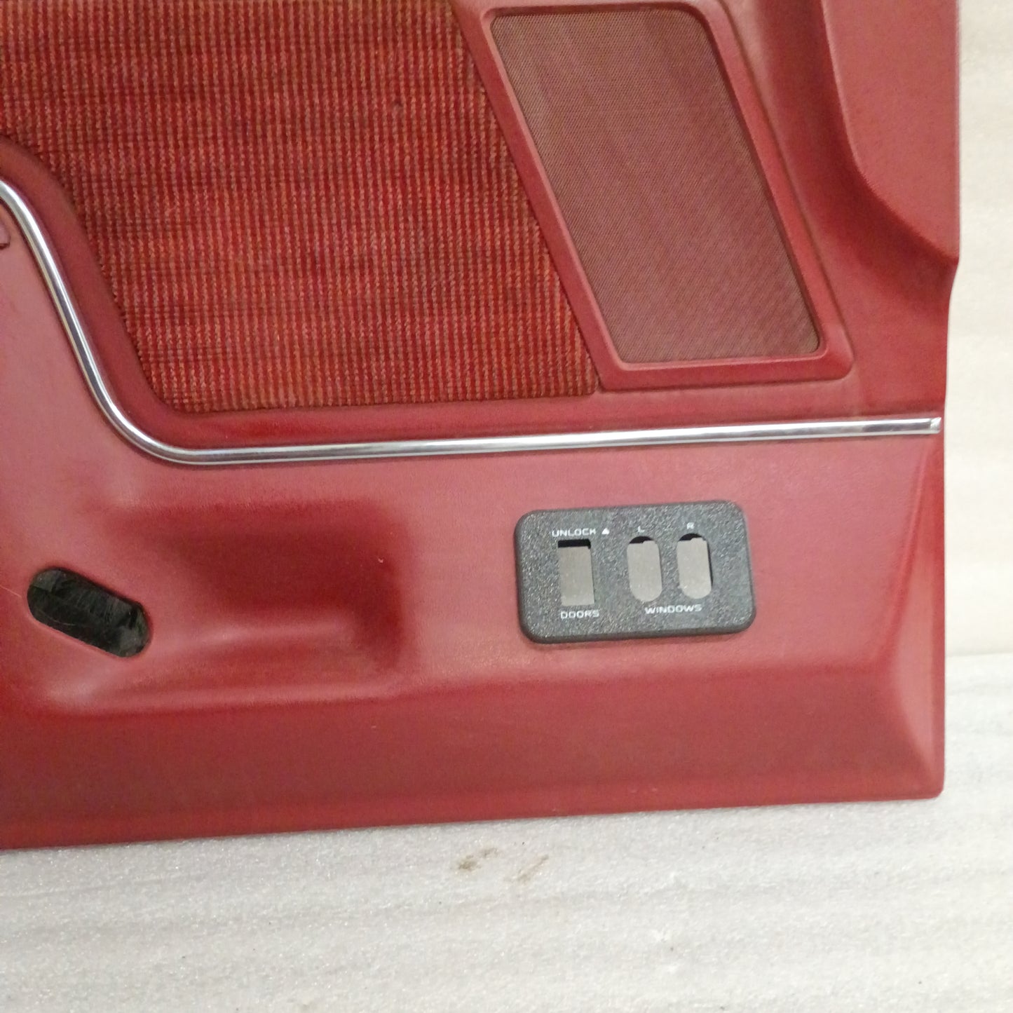 87-91 Deluxe Red Door Panels Set  Power (Used) F150 F250 F350 Bronco XLT