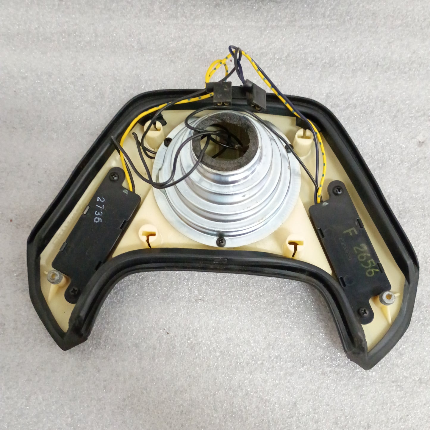 87-91 Leather Steering Wheel & Horn Pad with Cruise (Used) F150 F250 F350 Bronco OEM