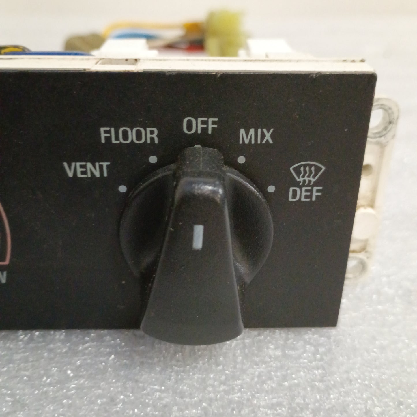92-95 Heater / HVAC Control without AC (Used) Ford F150 F250 F350 Bronco