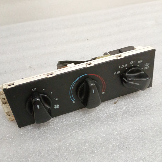 92-95 Heater / HVAC Control without AC (Used) Ford F150 F250 F350 Bronco