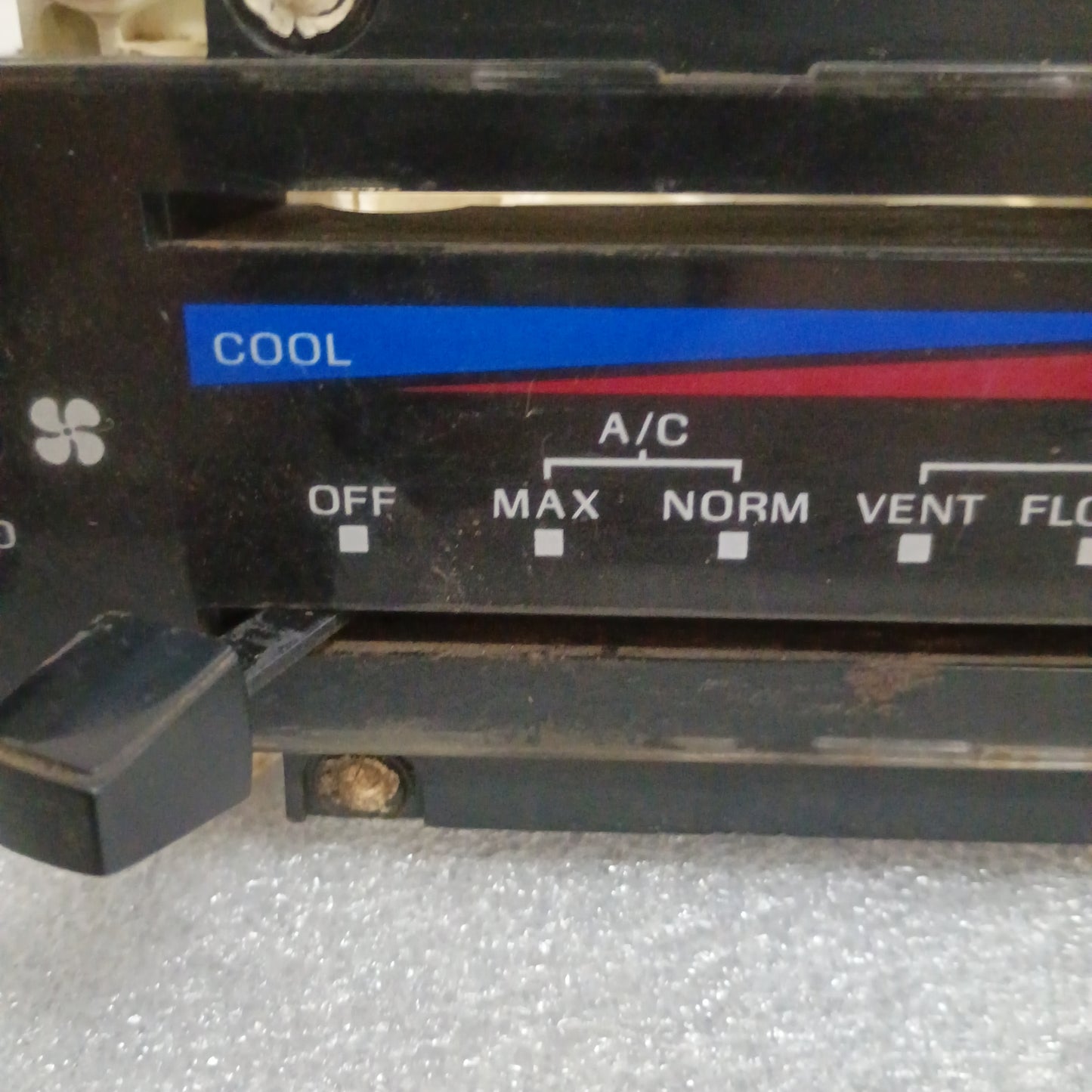 84-86 Heater & AC Control with Fuel Switch (Used) Ford F100 F150 F250 F350 Bronco