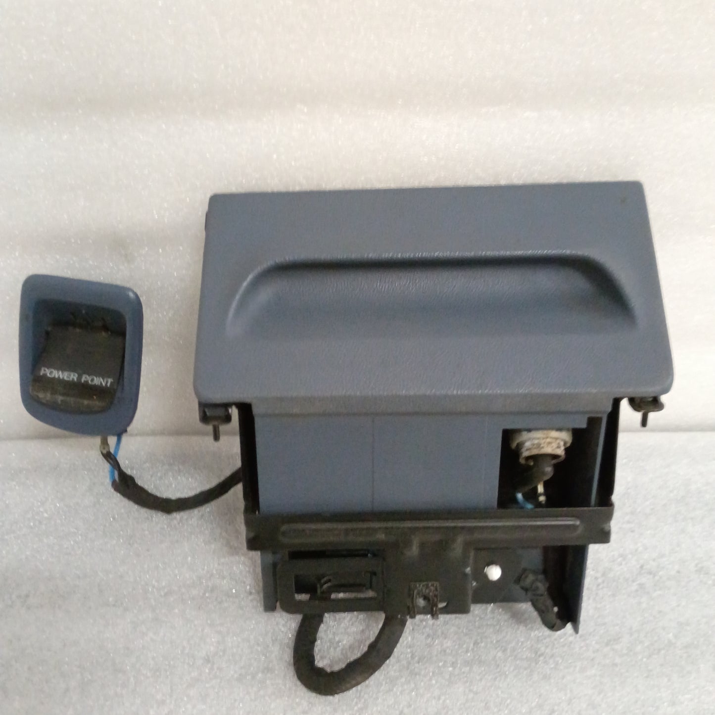 92-96 Dark/Crystal Blue Ashtray Assembly (Used) Ford F150 F250 F350 Bronco